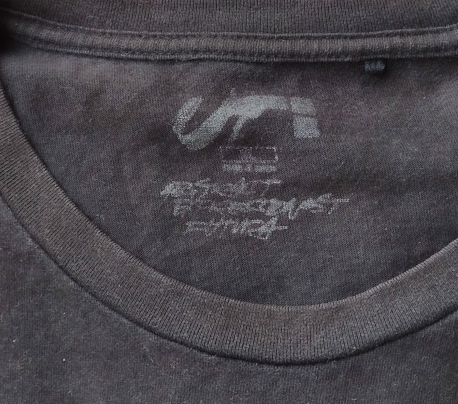 Futura × Japanese Brand × Uniqlo Faded Uniqlo x Futura tee Size US XL / EU 56 / 4 - 2 Thumbnail
