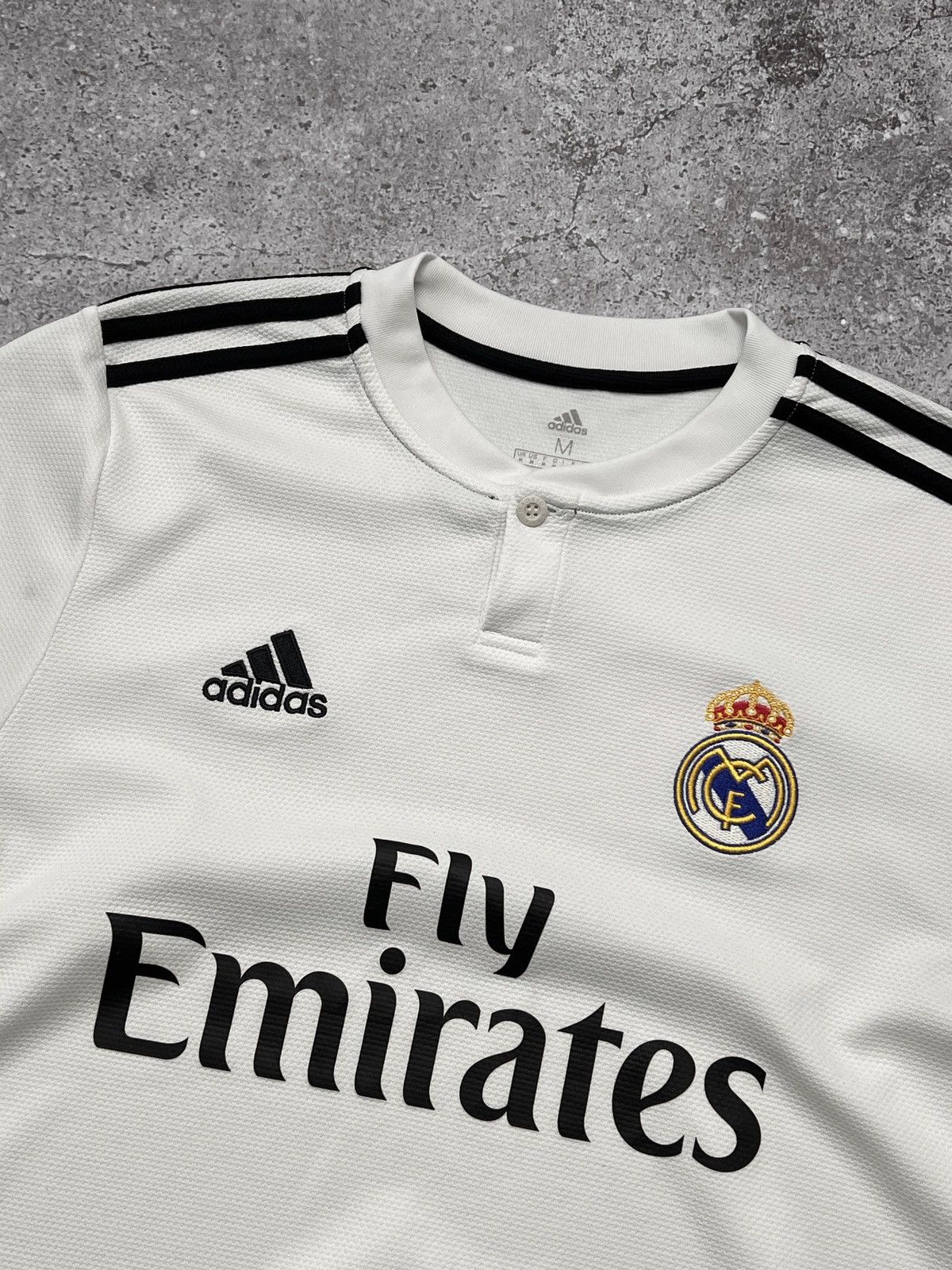 Adidas Adidas Real Madrid Jersey 2019 - 2020 Season Home Football Size US M / EU 48-50 / 2 - 2 Thumbnail