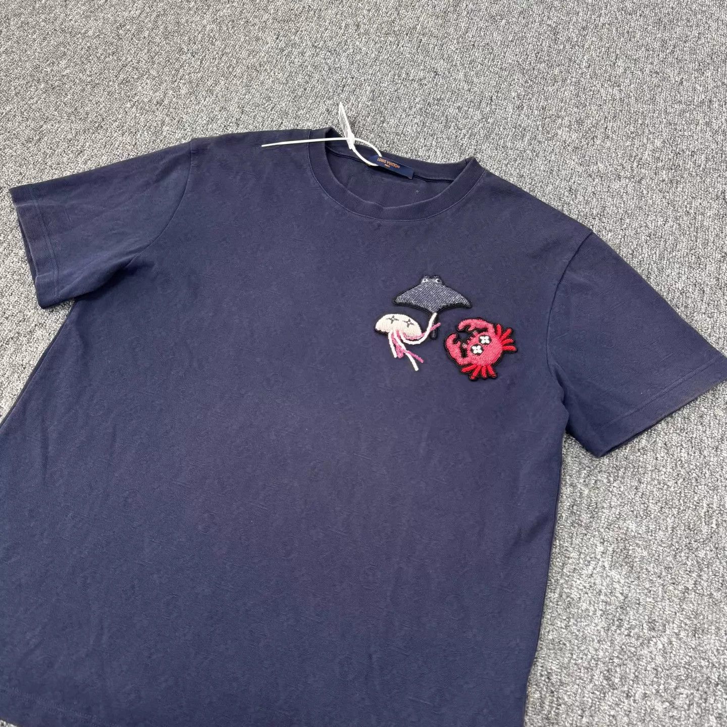 Louis Vuitton LV Ocean Animal Beaded Subtle Allover Navy L 98N Size US L / EU 52-54 / 3 - 3 Thumbnail
