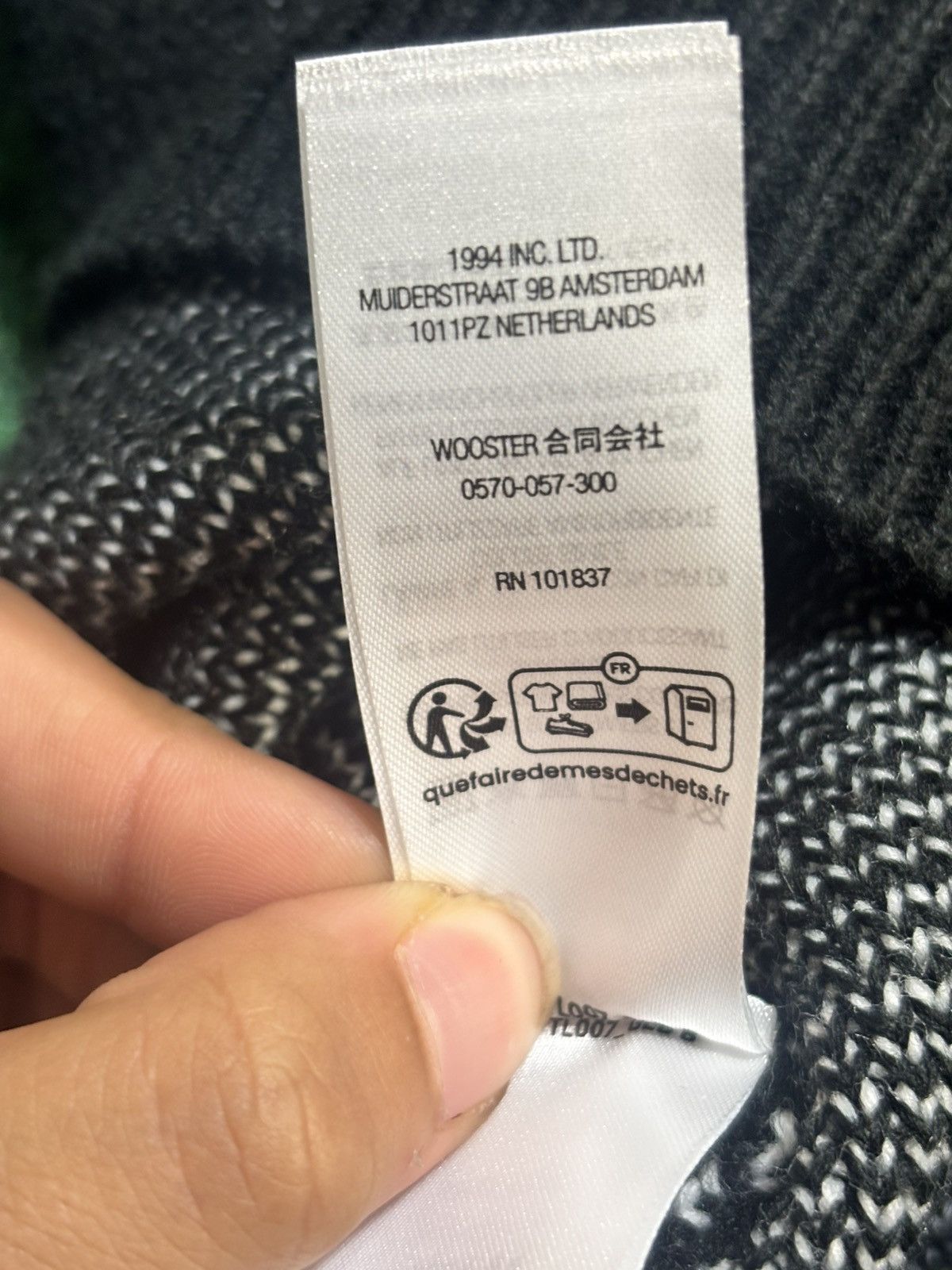 Supreme SUPREME 'FUCK MONEY' SWEATER SIZE S Size US S / EU 44-46 / 1 - 12 Thumbnail