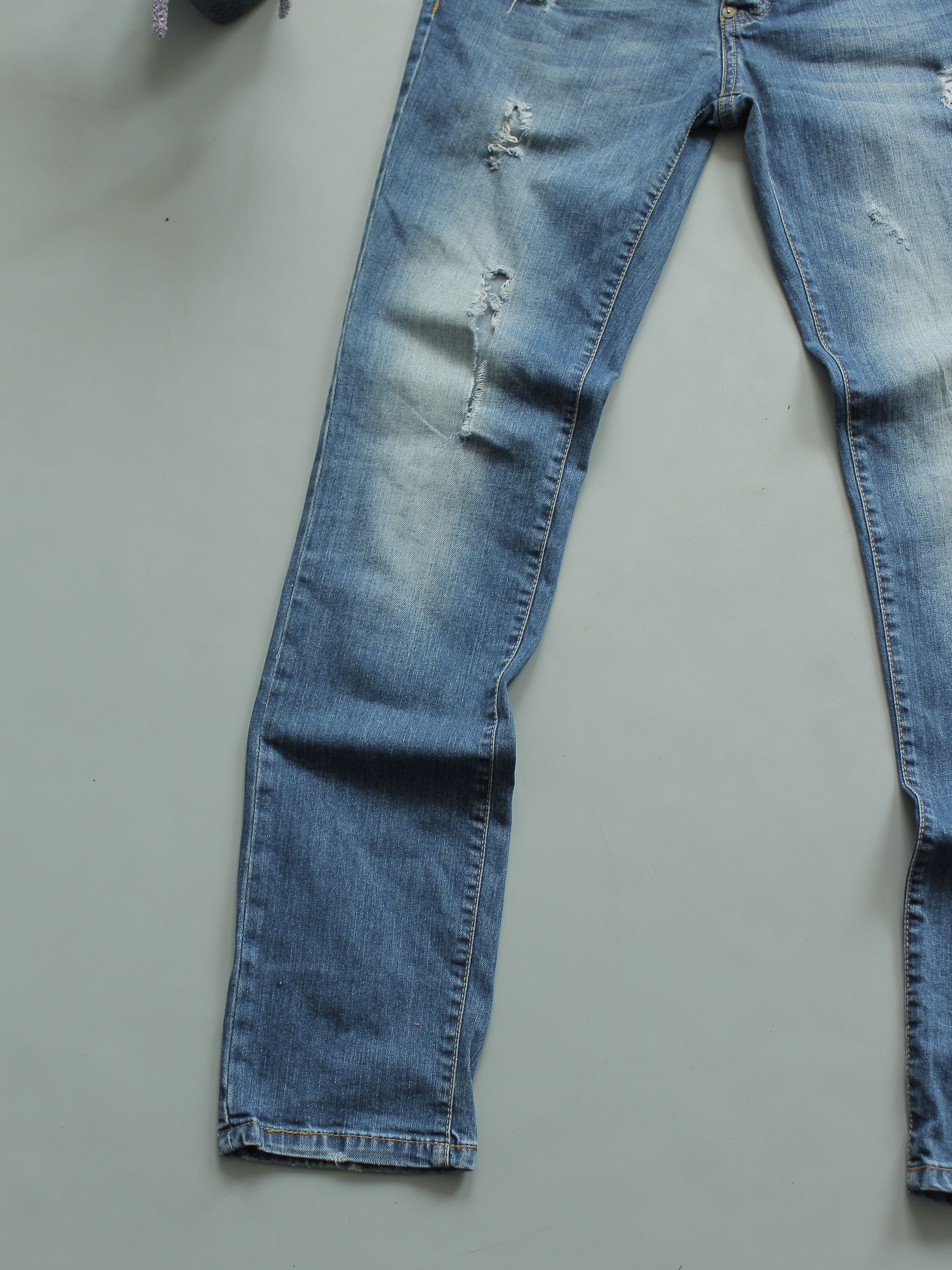 MNML MNML SLIM FIT JEANS 👖 32 33 DISTRESSED Size US 33 - 8 Thumbnail