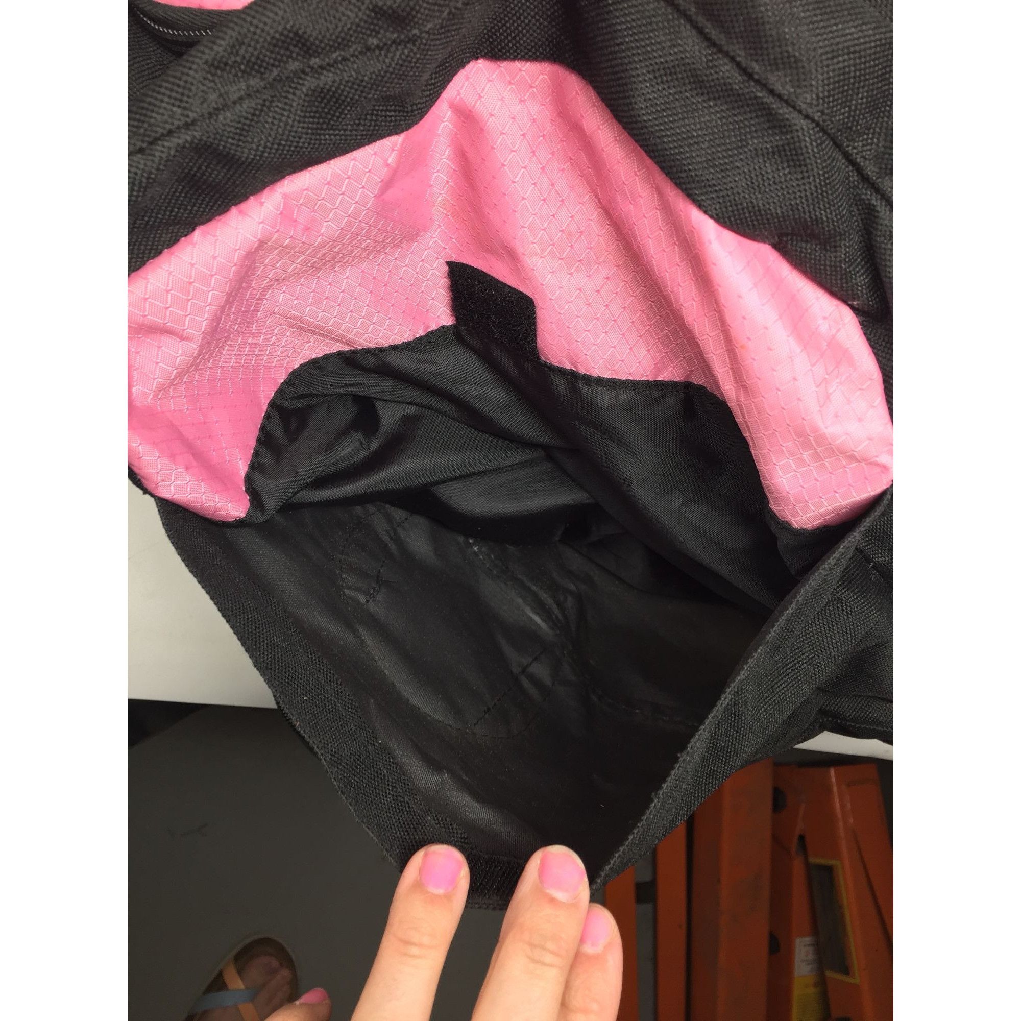 Starter Starter Pink and Black Zippered Duffle Bag With Handles and Size ONE SIZE - 11 Thumbnail