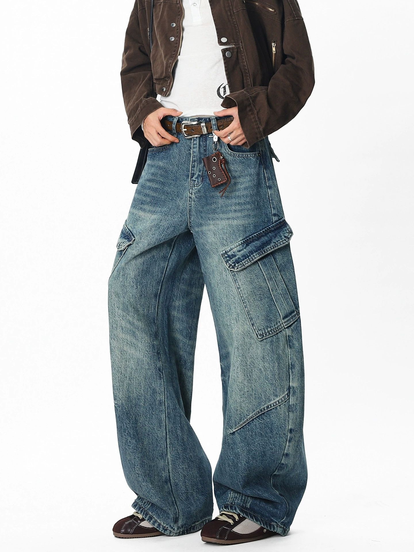 Vintage Men's multi-pocket loose washed distressed patchwork jeans Size US 32 / EU 48 - 2 Thumbnail