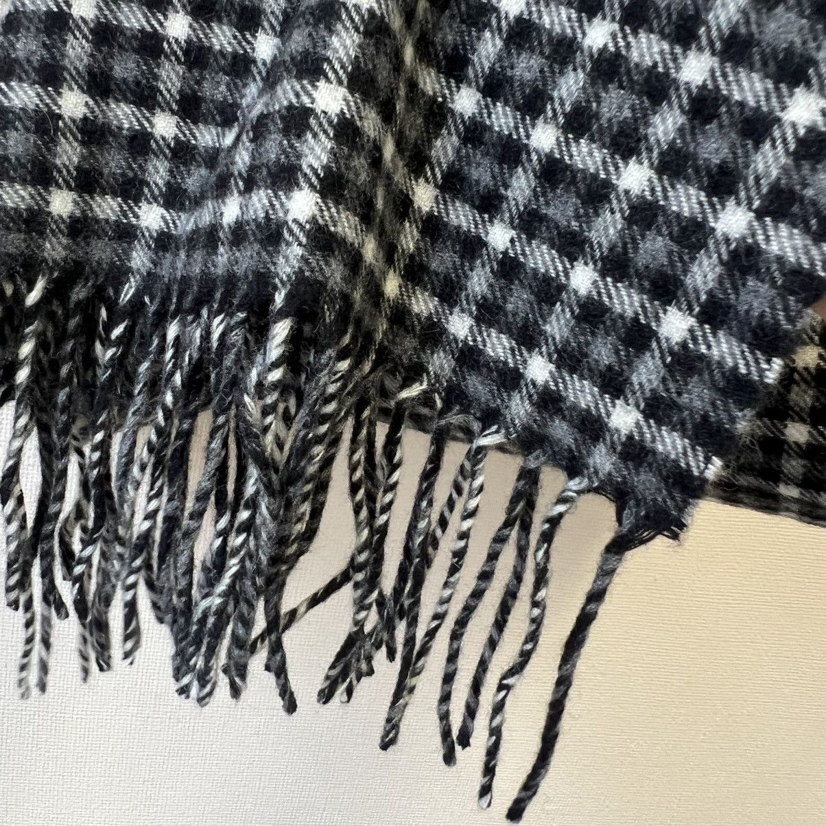 Enzo Mantovani Enzo Mantovani 100% Cashmere Black White Check Scarf Size ONE SIZE - 5 Thumbnail