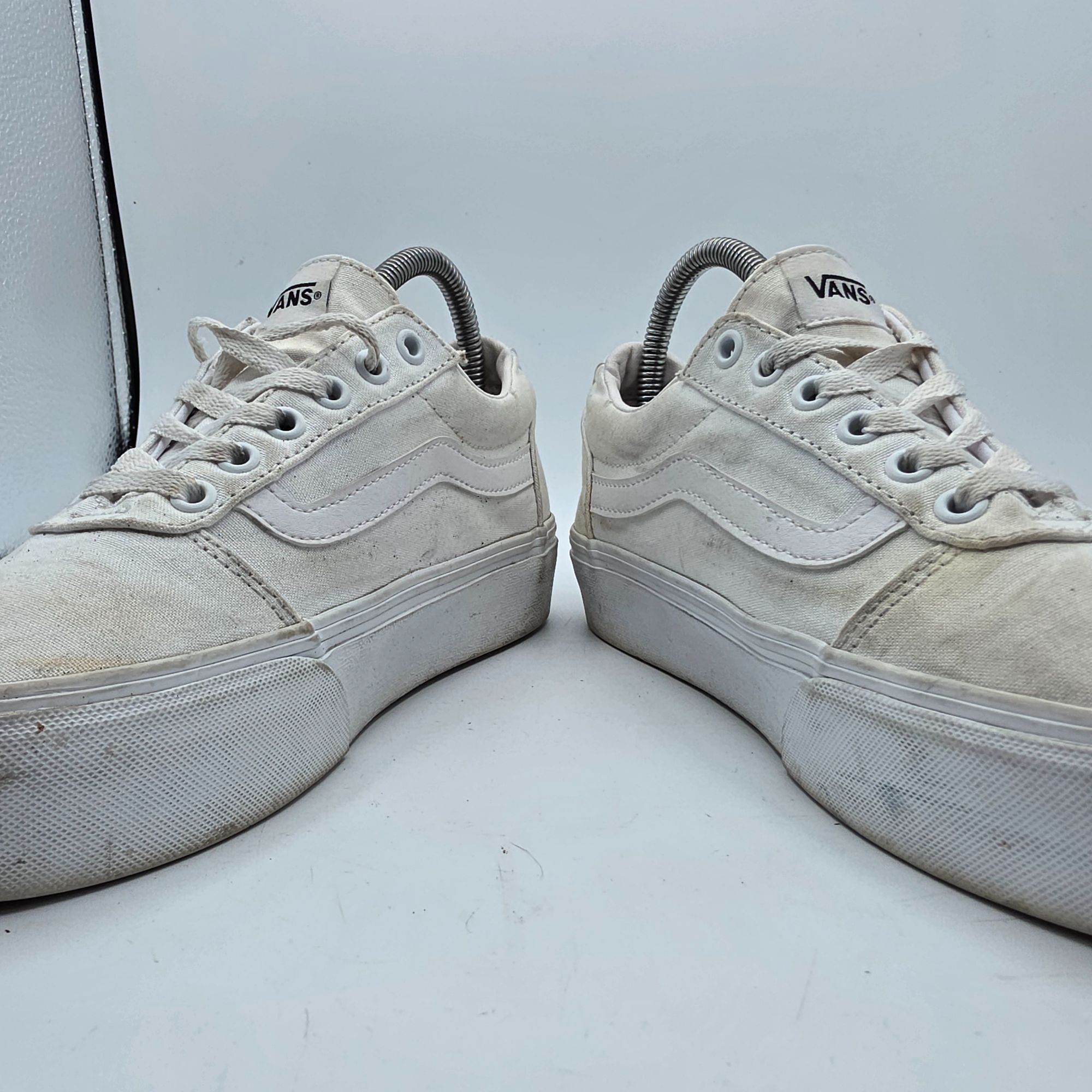 Vans Vans Old Skool Platform Womens Size 8 Triple White Athletic Size US 8 / IT 38 - 3 Thumbnail