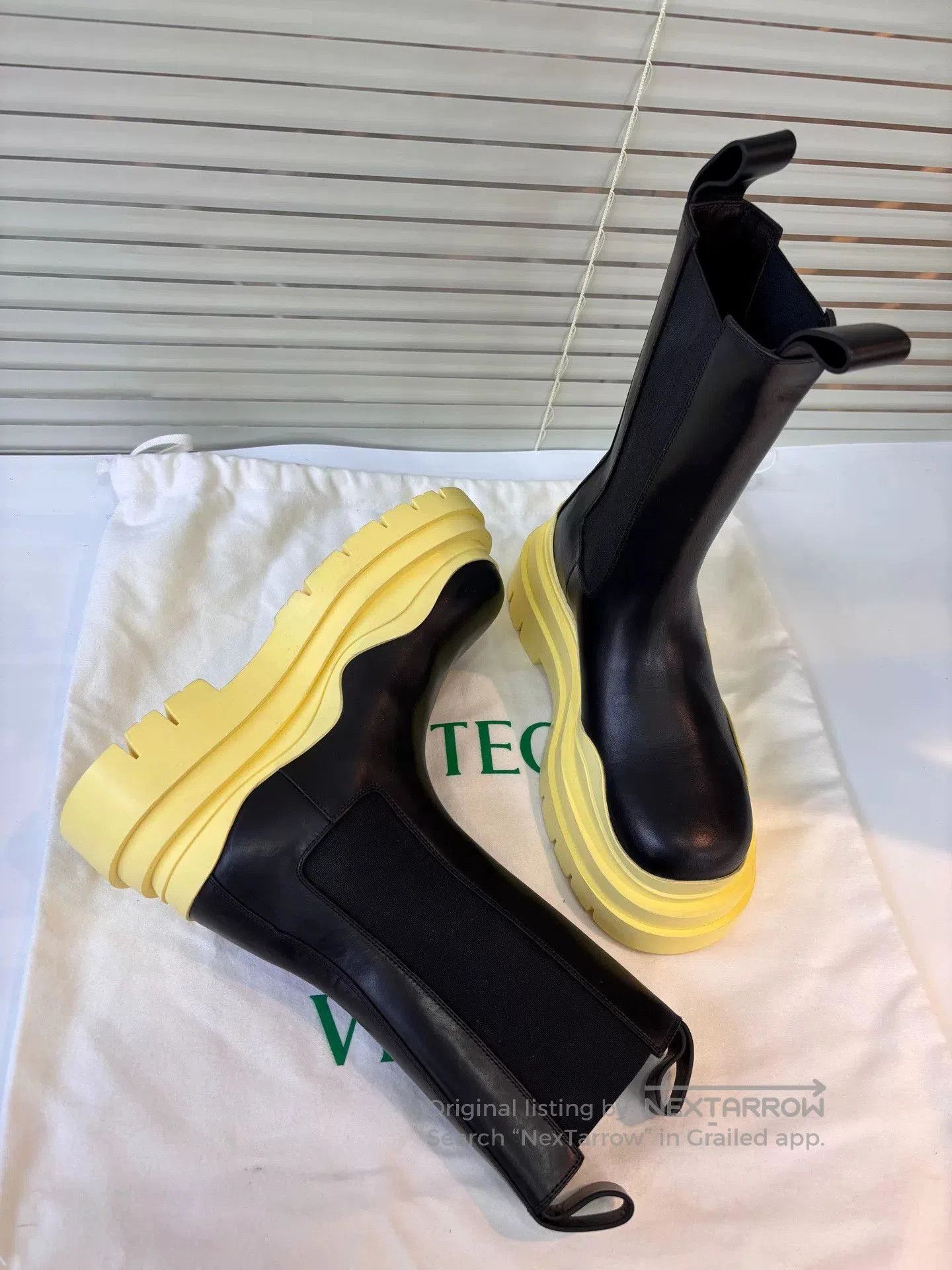 Bottega Veneta BV Black Yellow Chelsea Mid. Size US 5.5 / IT 35.5 - 9 Thumbnail