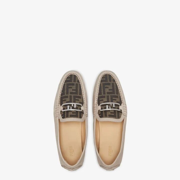 Fendi o1s1wg110225 Loafer in Beige Size US 11 / EU 44 - 2 Thumbnail