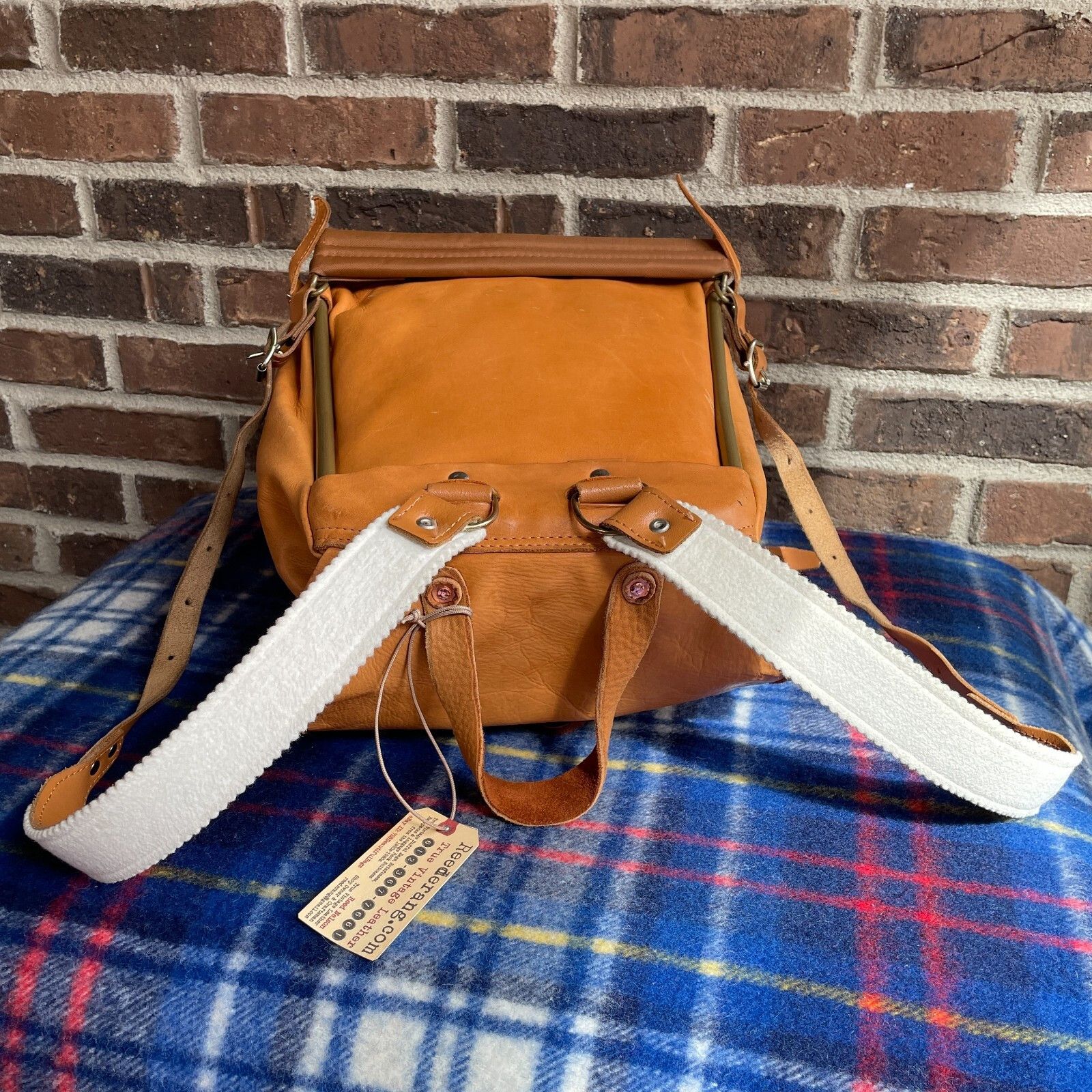 Other RARE 1970s REINDEER HIDE LEATHER BACKPACK RUCKSACK R$1398 Size ONE SIZE - 23 Thumbnail