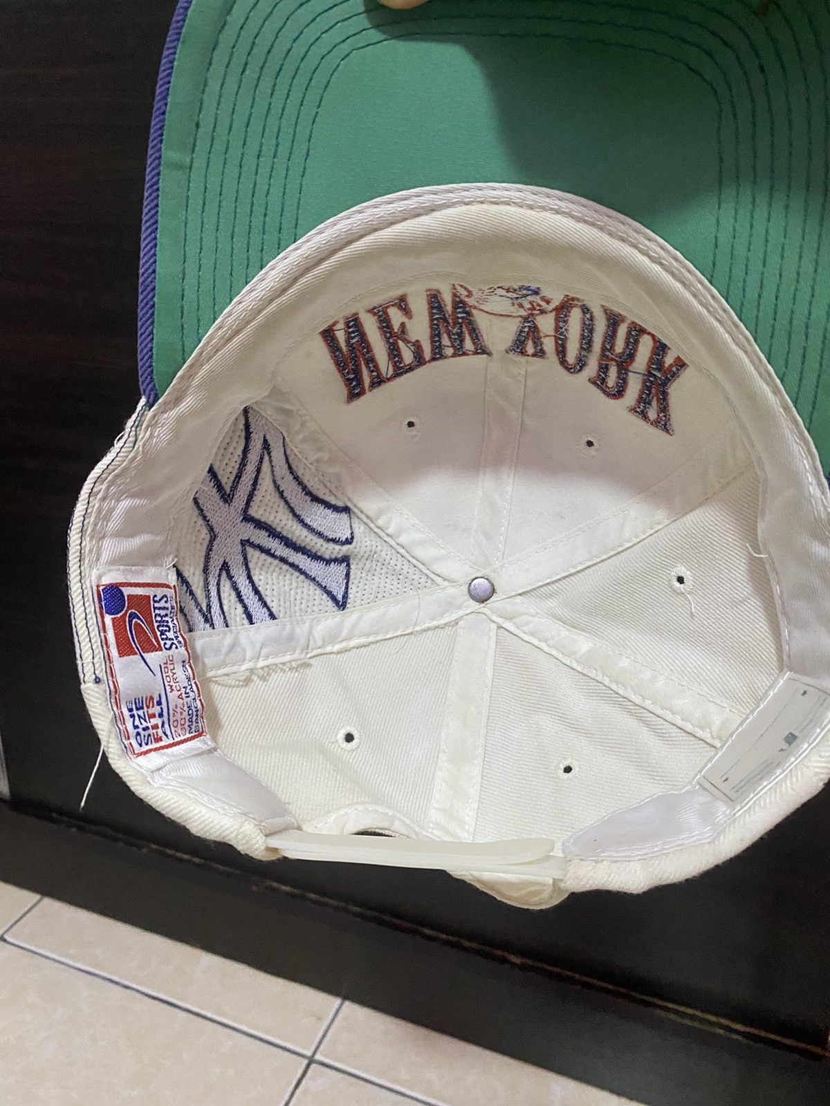 MLB × New York Yankees Vintage New York Yankees Iconic Logo Nice Design Hat Size ONE SIZE - 6 Thumbnail