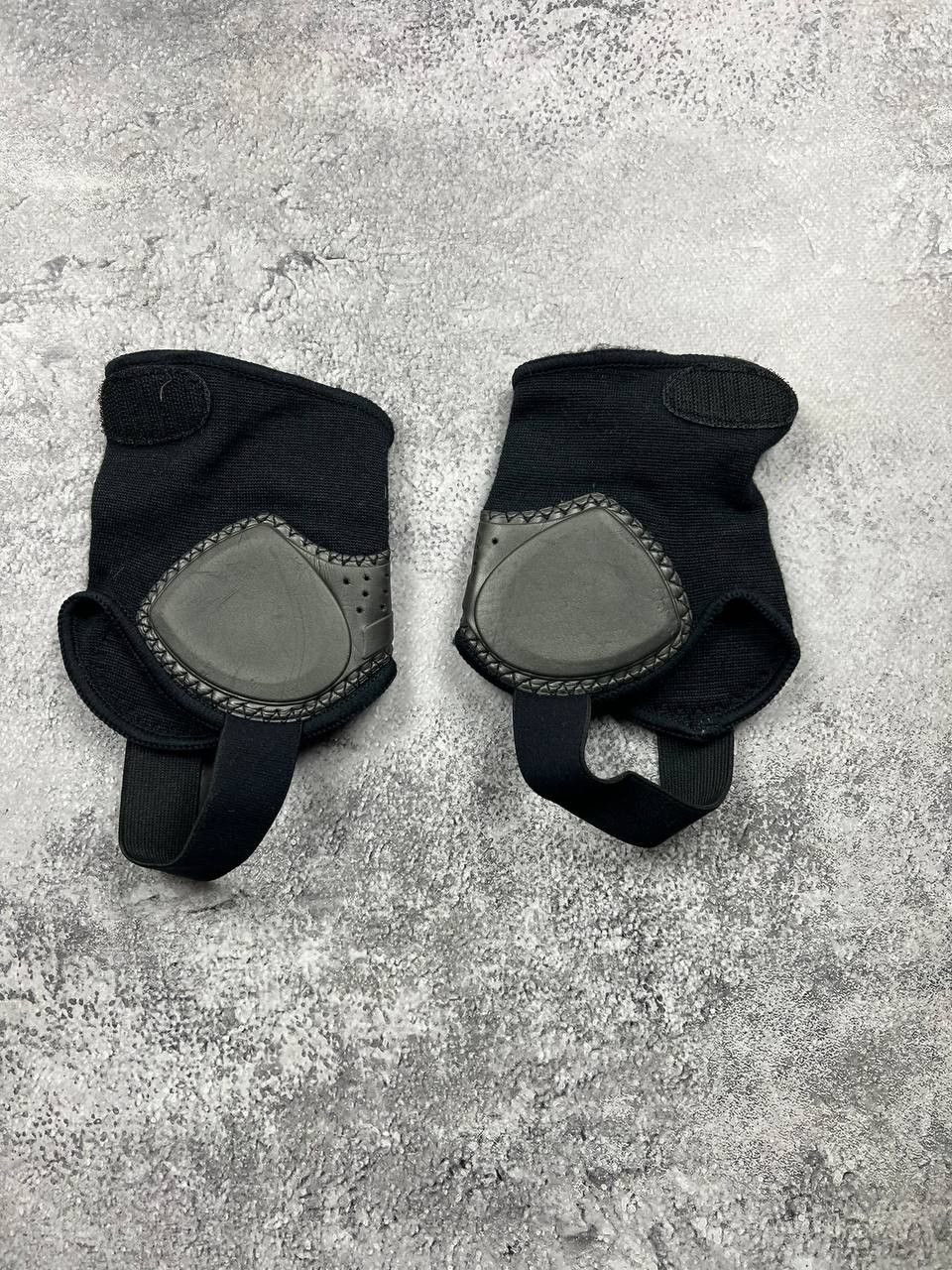 Nike Vintage Nike Foot Protection Football Size ONE SIZE - 2 Thumbnail
