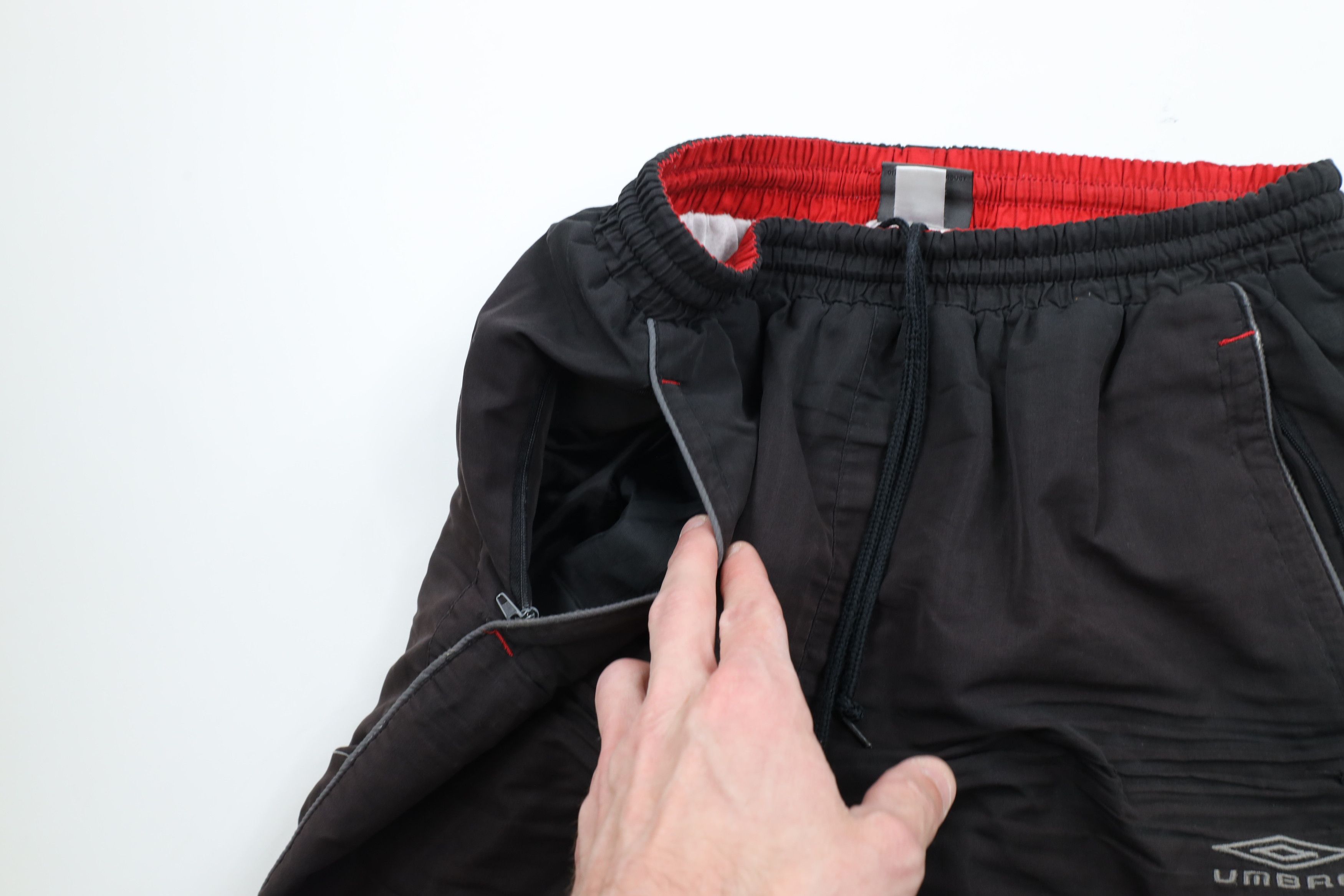 Umbro × Vintage Vintage 90s Umbro Spell Out Lined Soccer Pants Black Size US 34 / EU 50 - 7 Thumbnail