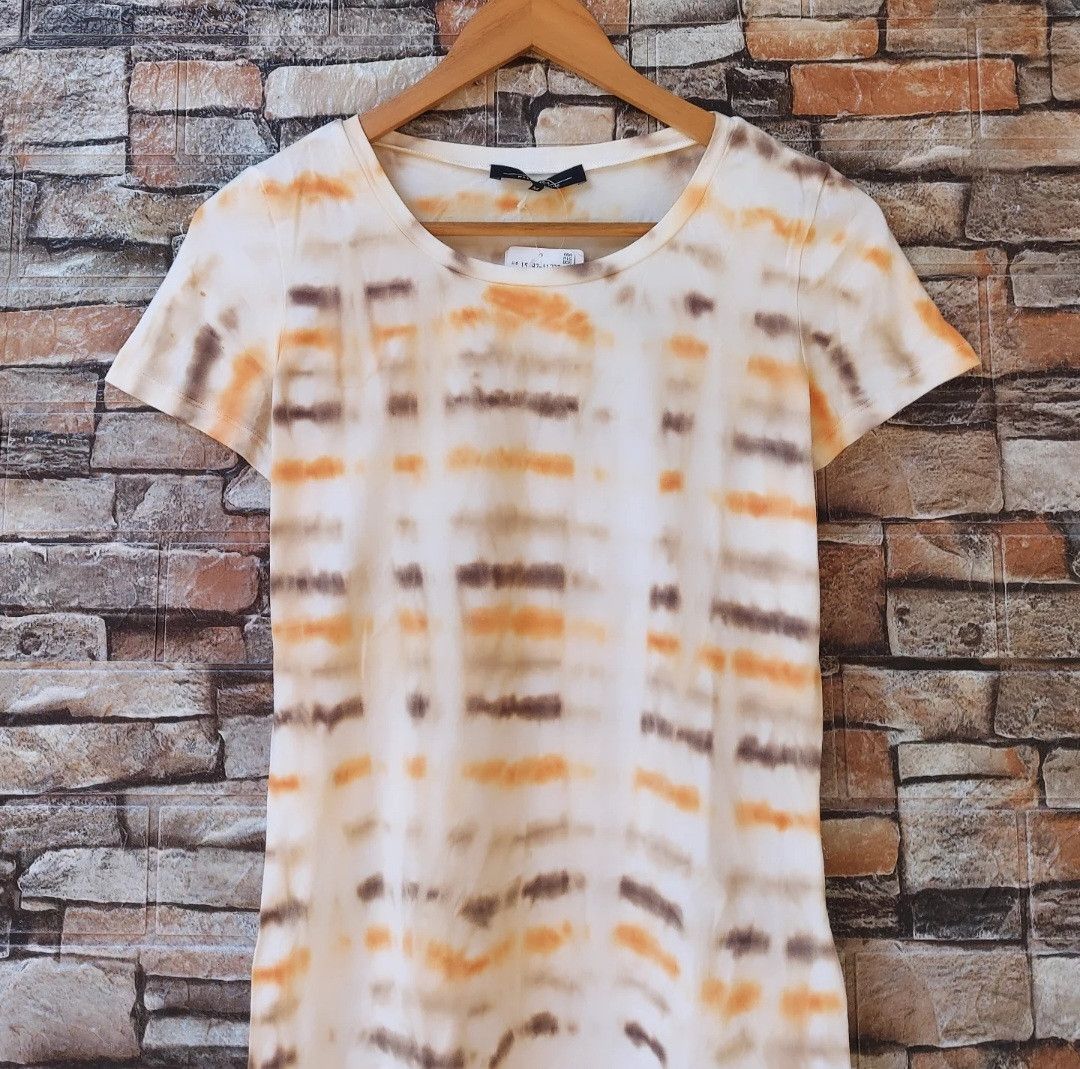 Max Mara MaxMara Tshirt Size M / US 6-8 / IT 42-44 - 2 Thumbnail
