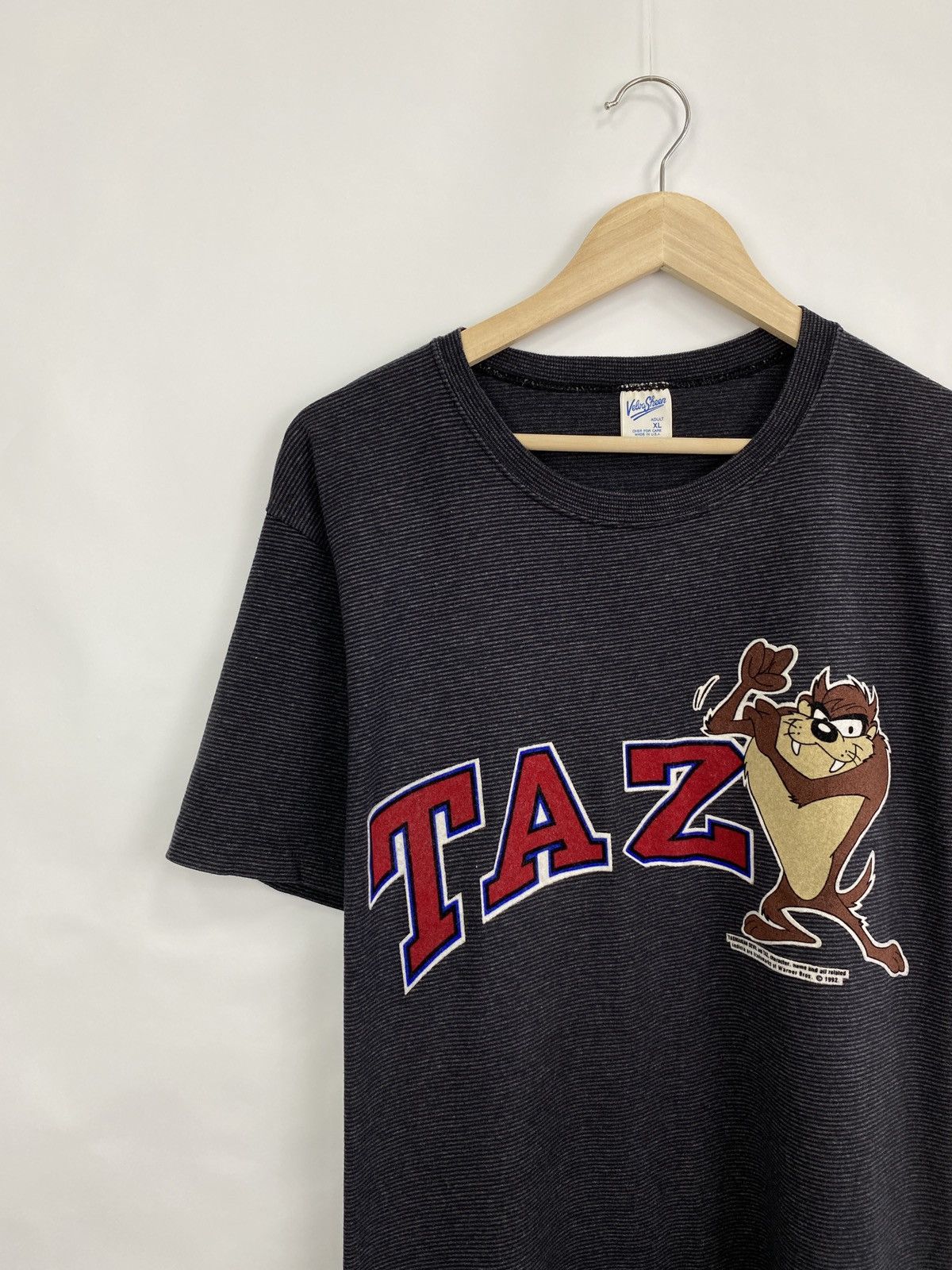 Warner Bros 🇺🇸 Vintage 1992 Taz Tasmanian Devil Warner Bros T-Shirt Size US XL / EU 56 / 4 - 2 Thumbnail