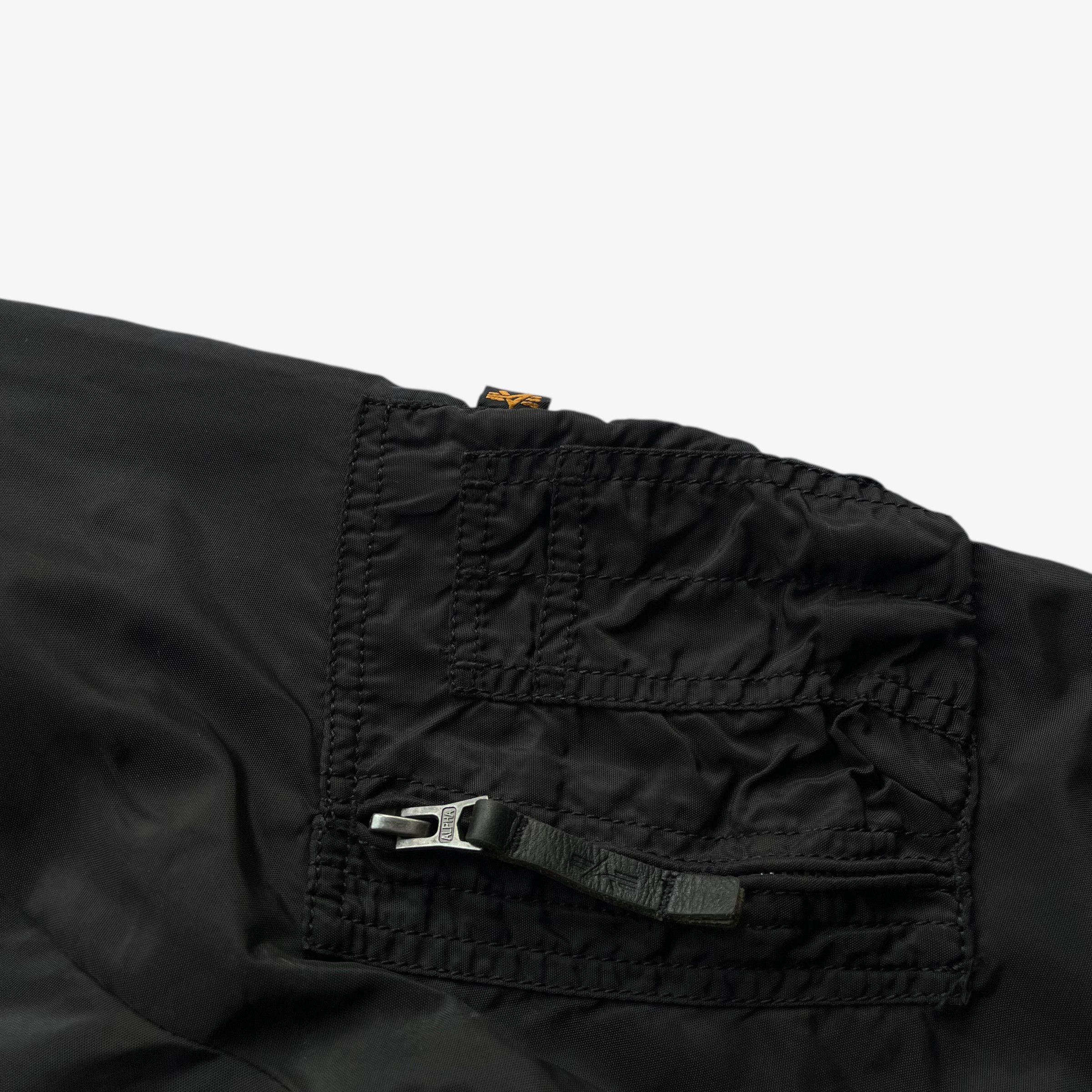 Alpha Industries Vintage Y2K Men's Alpha Industries Black Bomber Jacket Size US L / EU 52-54 / 3 - 5 Thumbnail