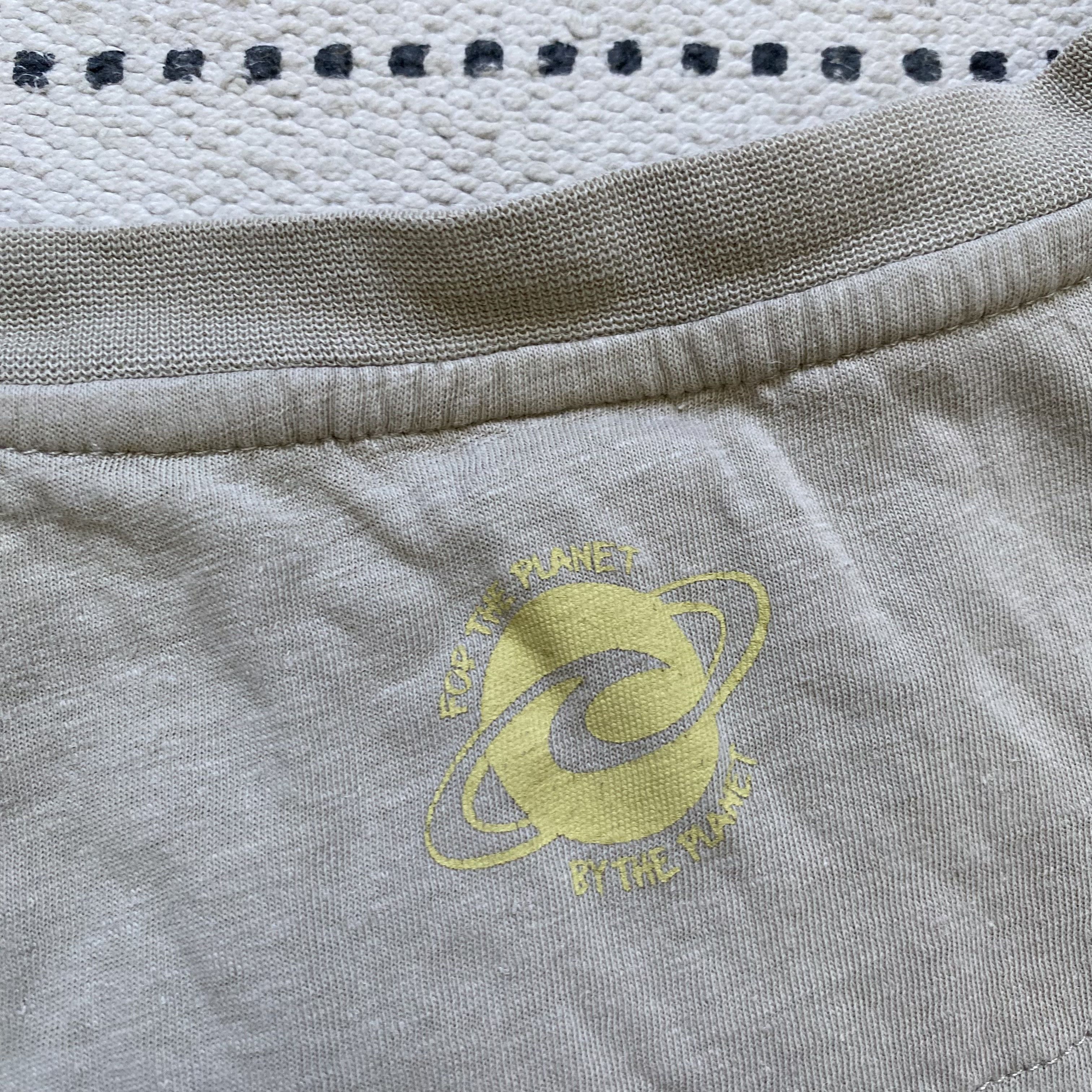 Rip Curl 🏄‍♂️ Crazy Vintage 90s Rip Curl Logo tee distressed Size US M / EU 48-50 / 2 - 11 Thumbnail