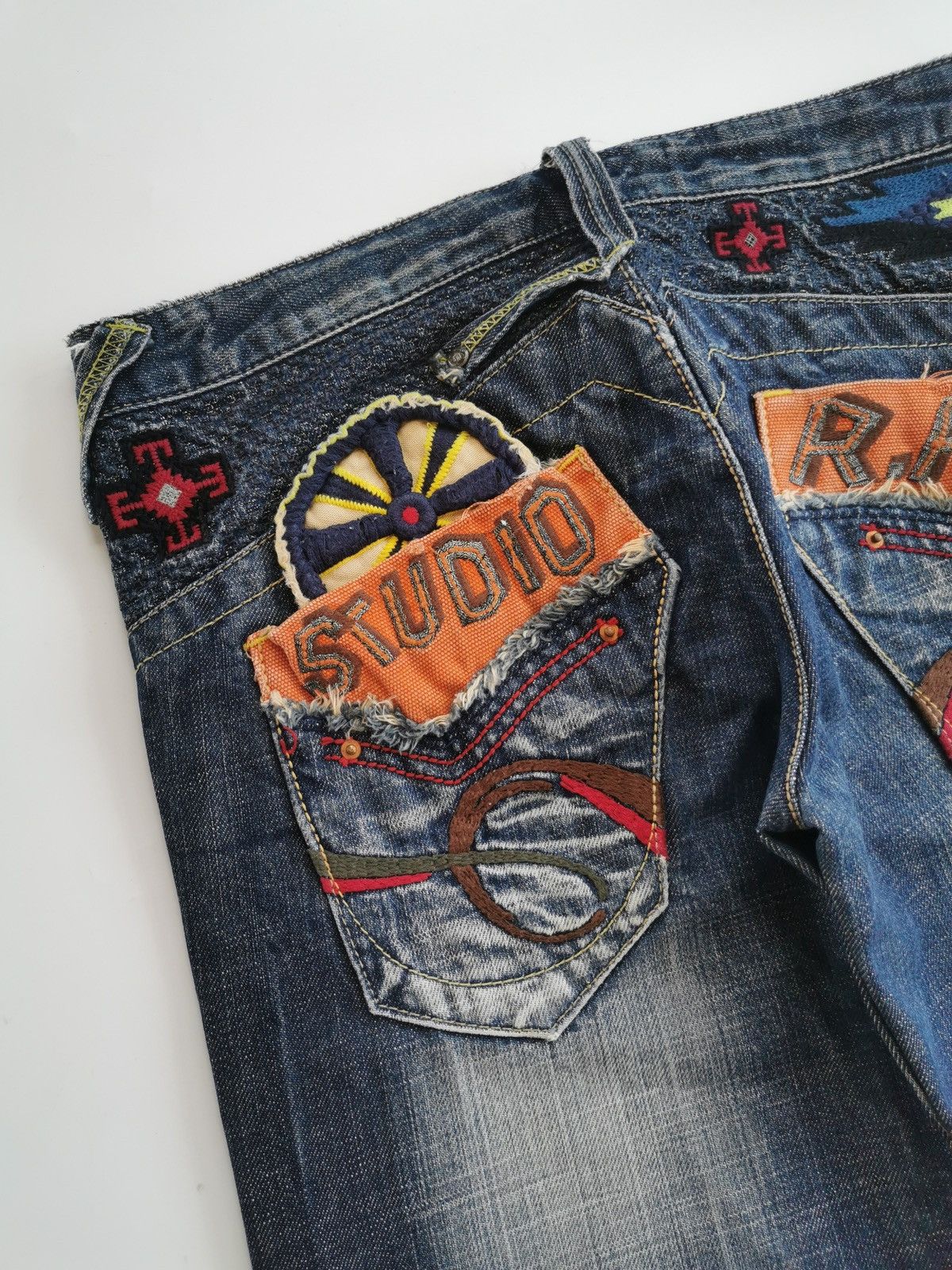 Japanese Brand Flared Bootcut Studio Red Pepper Embroidery Jeans Size 28" / US 6 / IT 42 - 2 Thumbnail