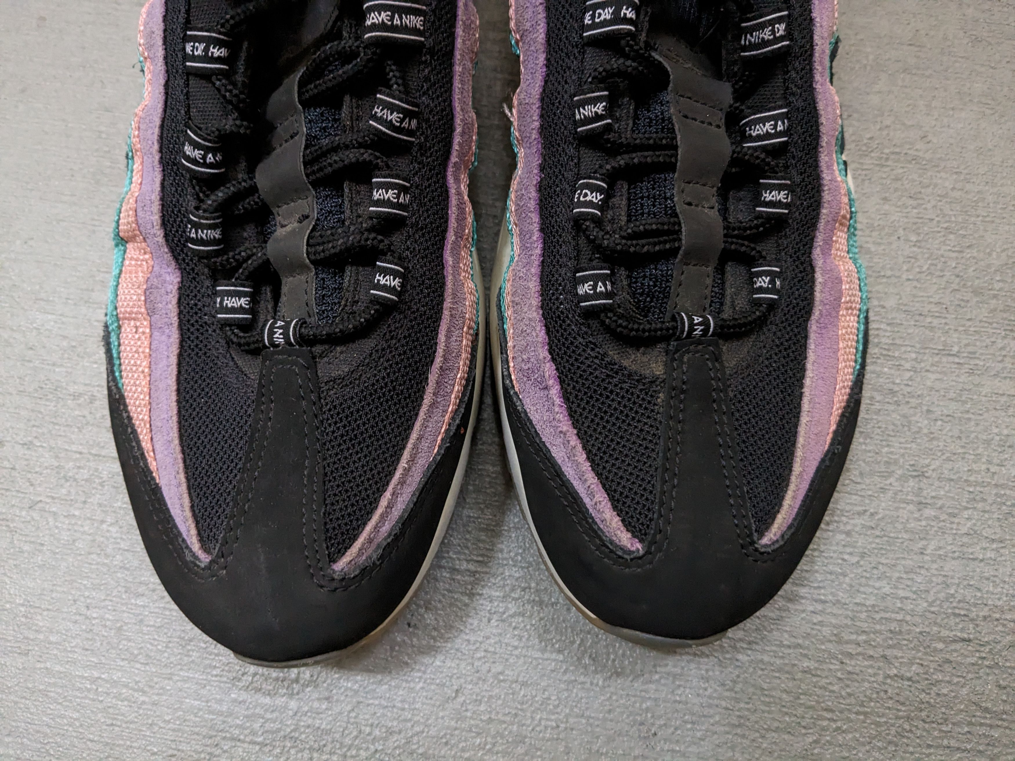 Nike Nike Air Max 95 Have a Nike Day Size 11.5 Suede BQ9131-001 Size US 11.5 / EU 44-45 - 5 Thumbnail
