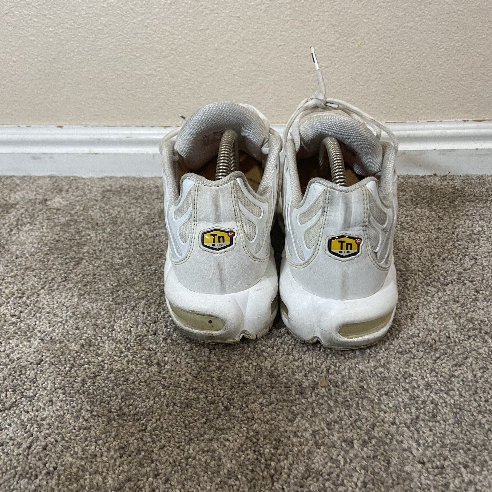 Nike Nike Supreme x Air Max Plus TN White Super Rare Size 9.5 Size US 9.5 / EU 42-43 - 4 Thumbnail