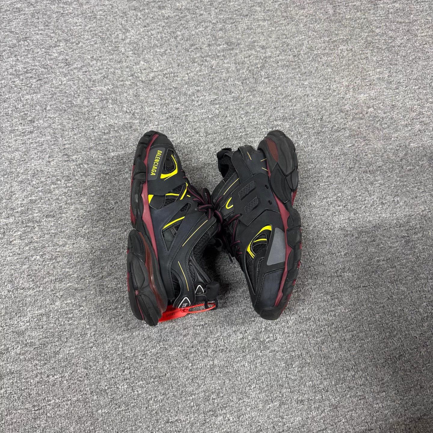 Balenciaga Balenciaga Track 1.0 Low Top Comfort Casual Dad Shoe EUR 39 Size US 6 / EU 39 - 6 Thumbnail