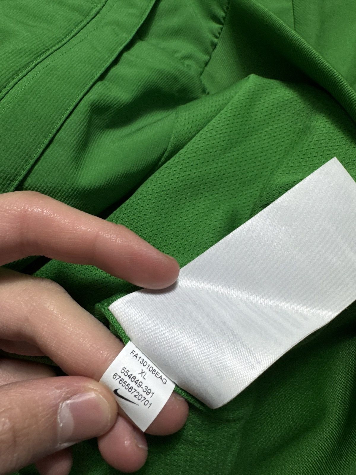 Nike Nike Celtic Vintage Nylon Track Suit Football Jacket & Pants Size US XL / EU 56 / 4 - 8 Thumbnail