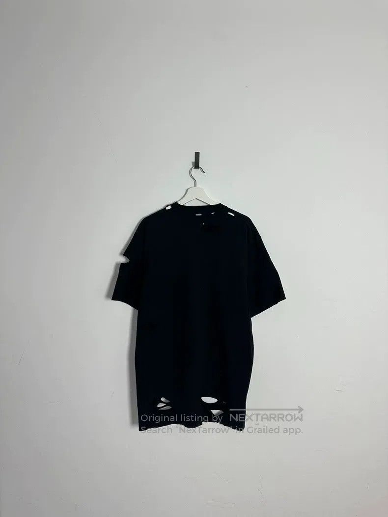 Balenciaga Balenciaga Short Sleeve with Large Holes Size US XXS / EU 40 - 4 Thumbnail