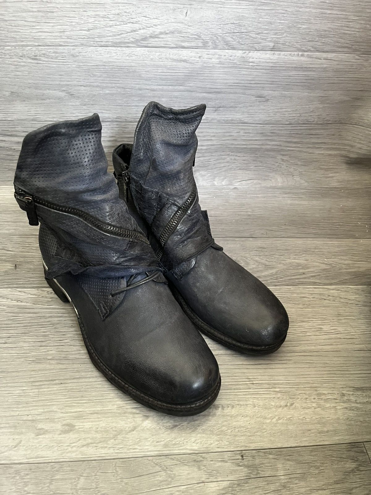 A.S.98 A.s 98 avant garde moto boots sz 40, kimrii. 14th addiction Size US 7 / EU 40 - 7 Thumbnail