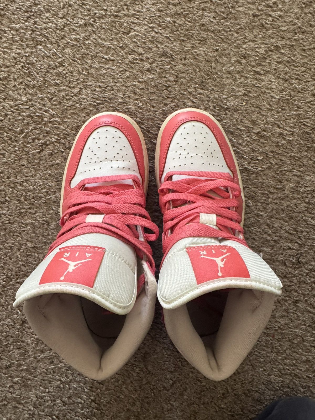 Jordan Brand strawberries & cream jordans Size US 5.5 / IT 35.5 - 3 Thumbnail