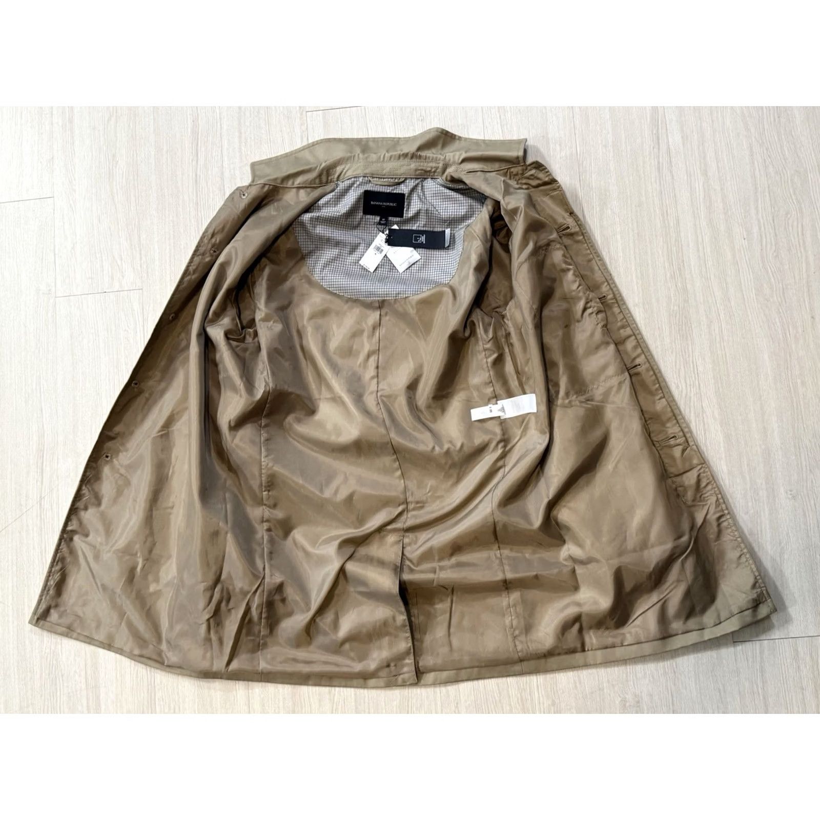 Banana Republic VINTAGE Banana Republic Men’s Mac Trench Coat Medium Beige Jacket 513075-SP22 Size US M / EU 48-50 / 2 - 3 Thumbnail