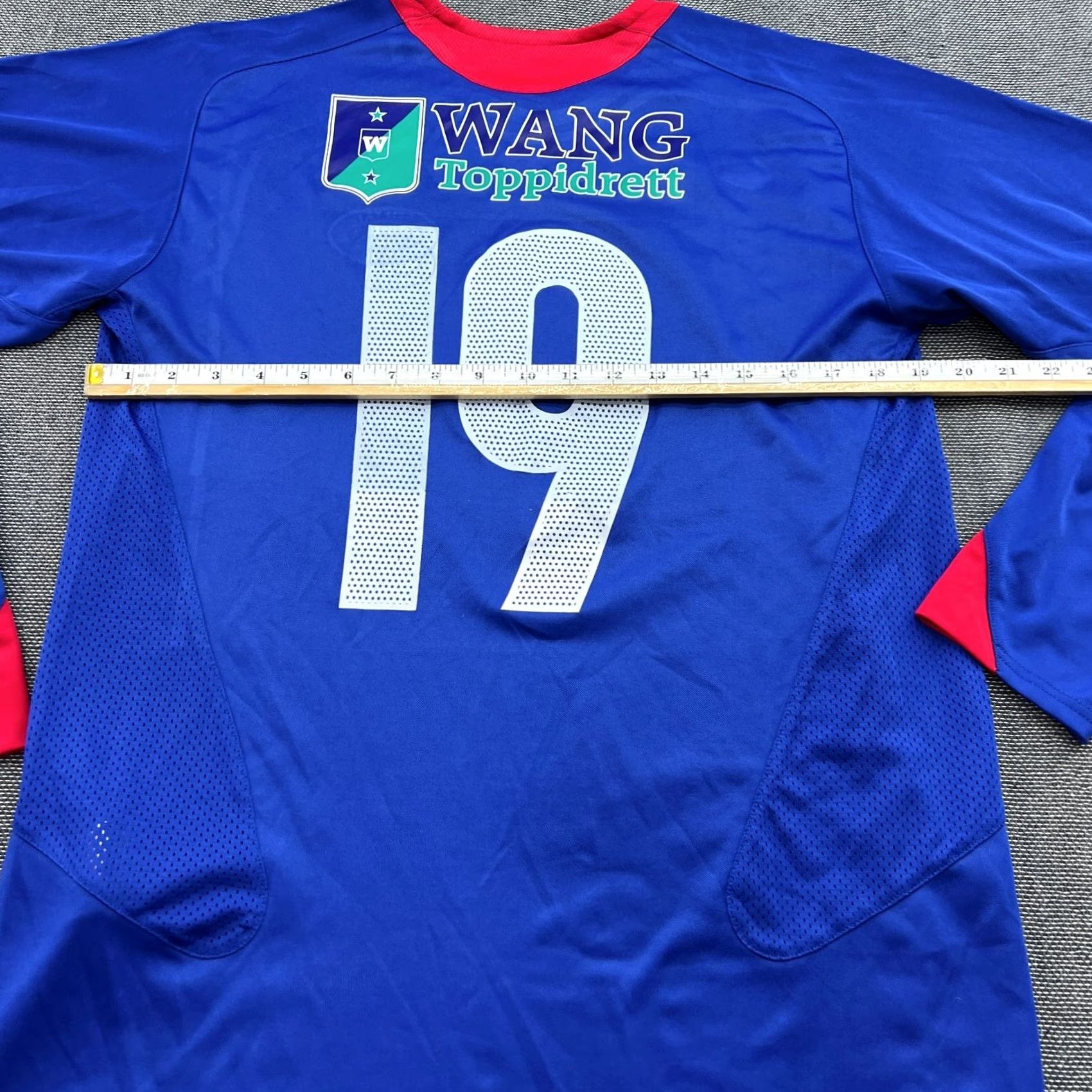 Nike Nike Valerenga 2006-2007 Home Football Jersey Mens Medium Blue T-Shirt Athletic Moisture Wicking Quick Dry Vintage Player Issue Exhibition Mens Size US M / EU 48-50 / 2 - 7 Thumbnail