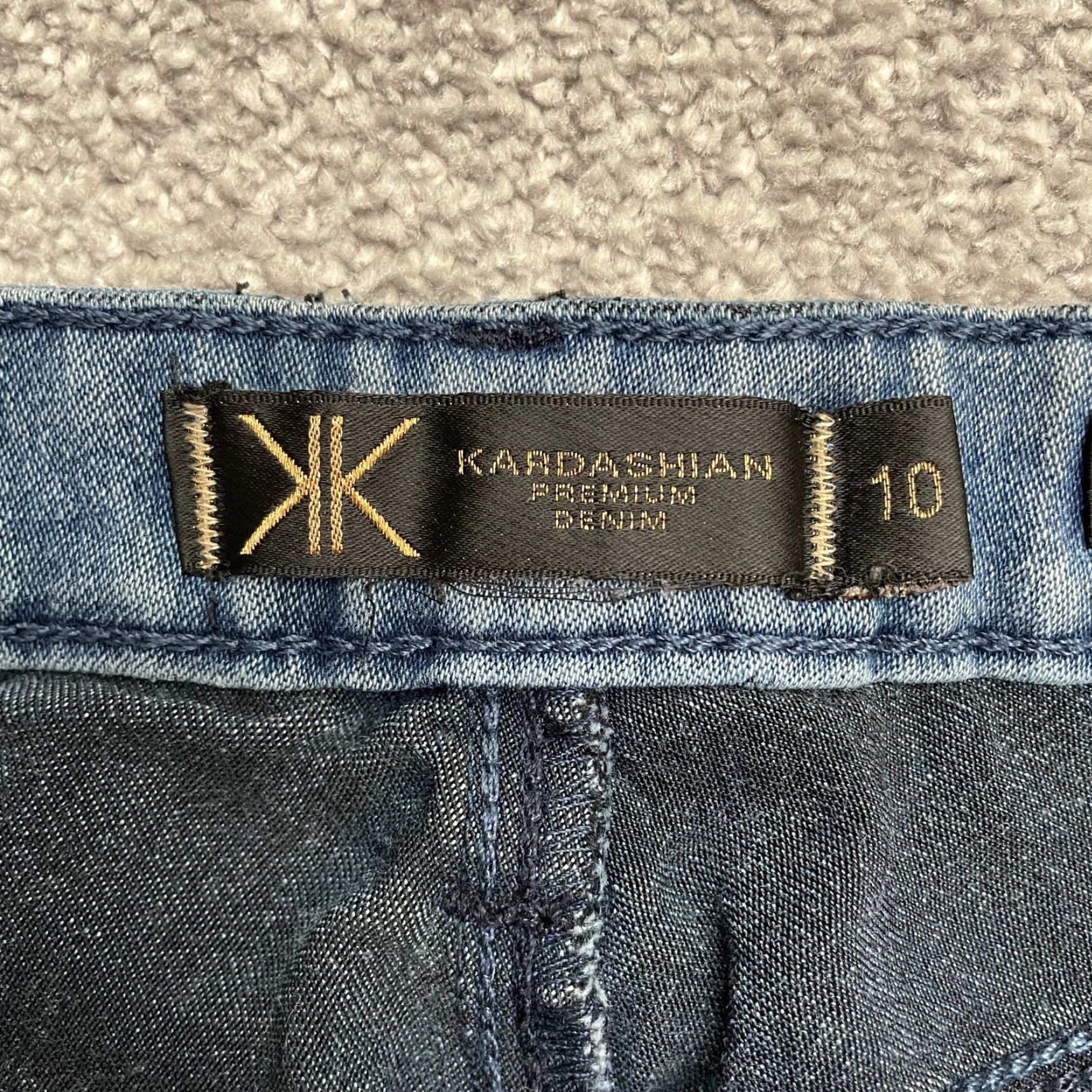 Denime Kardashian Kardashian Kourtney Jegging Denim Jeans Blue Medium 31x29 Womens Regular Jeans, 5-Pocket Design, Ballpark? (Oops) Size 32" / US 10 / IT 46 - 6 Thumbnail