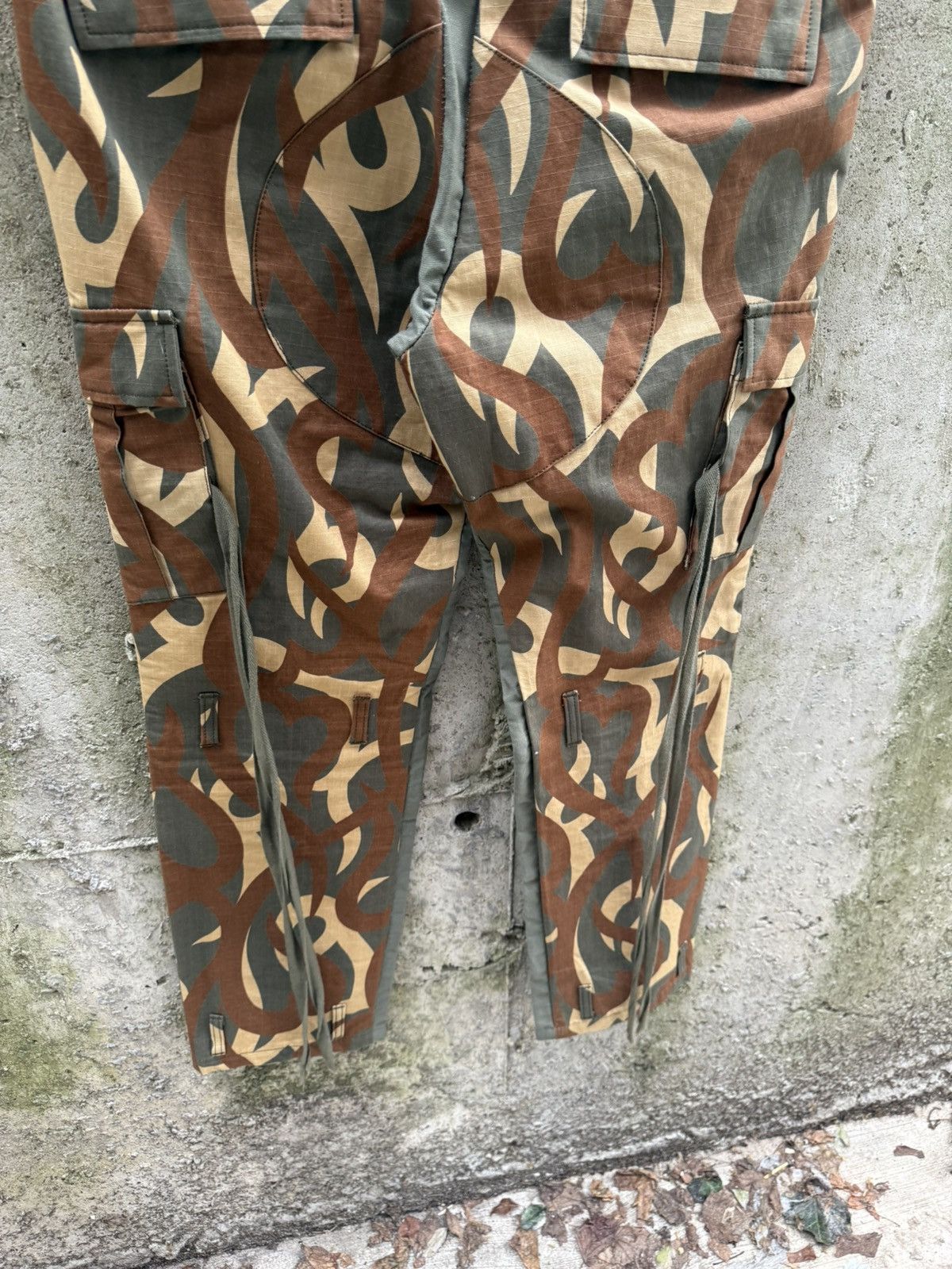 Number (N)ine AW05 Number (N)ine Tribal Cargo Pants Size US 32 / EU 48 - 4 Thumbnail