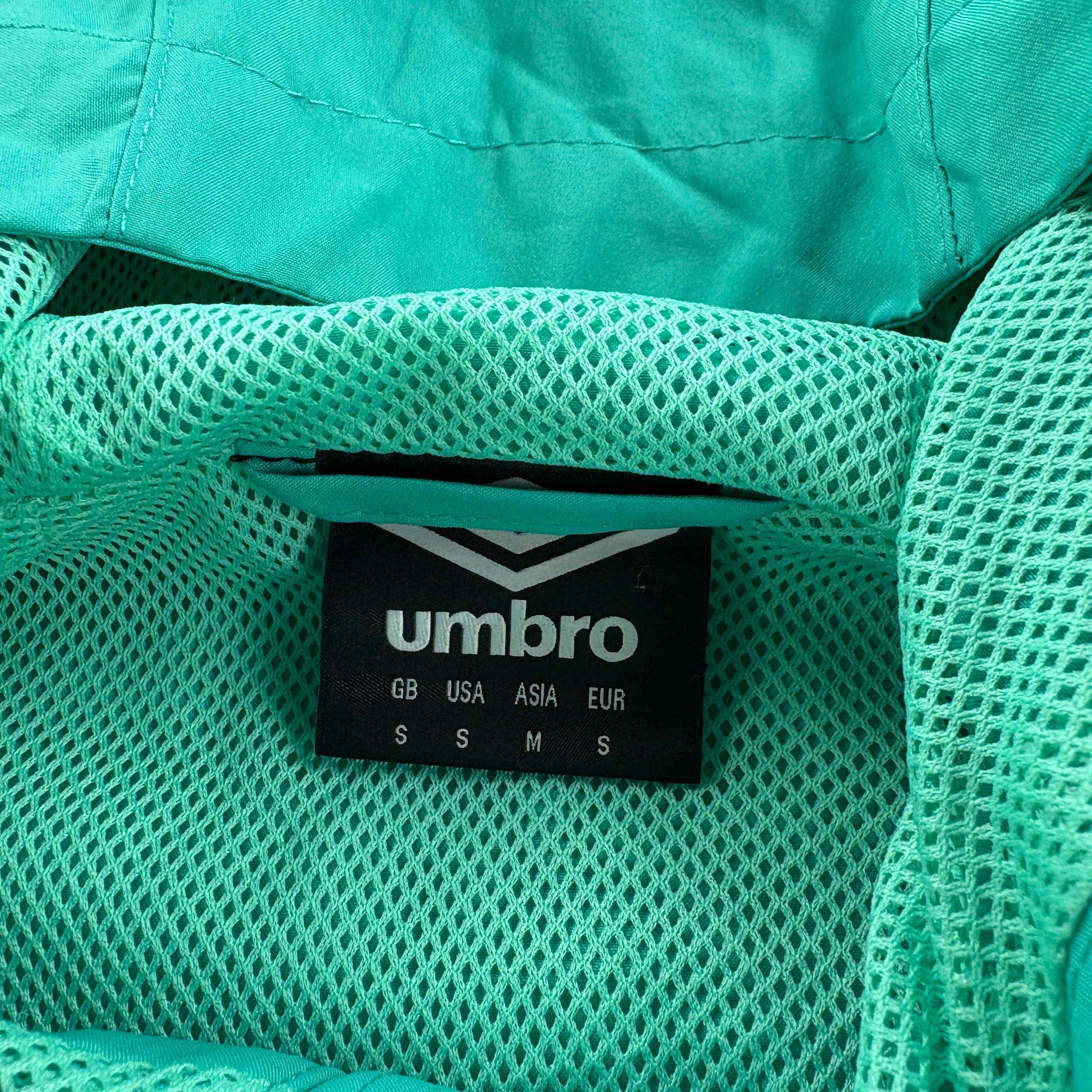 Umbro Blackburn Rovers 2017-18 Umbro football track top size S Size US S / EU 44-46 / 1 - 6 Thumbnail