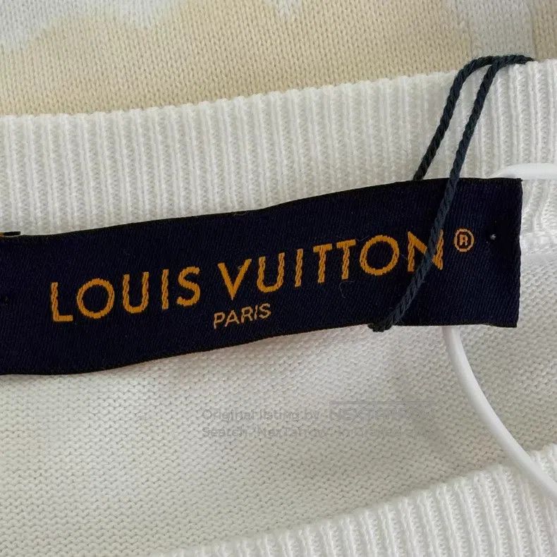 Louis Vuitton Louis Vuitton White Flower Logo Embroidery Knit Crew Neck Size US XL / EU 56 / 4 - 3 Thumbnail
