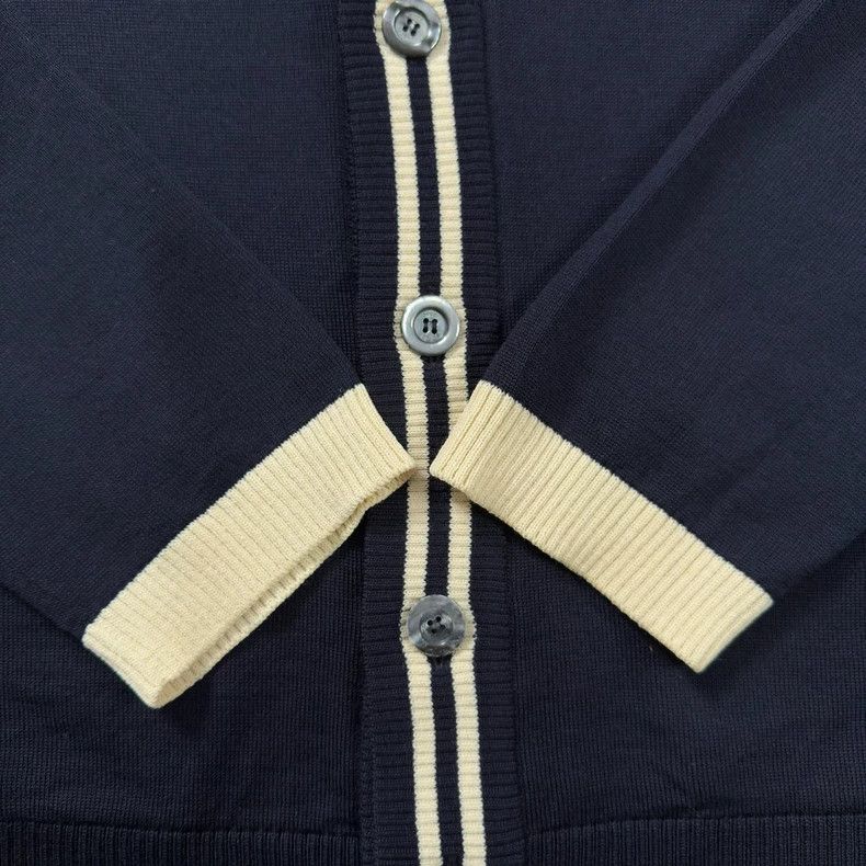 Gucci Gucci Little bee dark blue cardigan jacket 2503-Nextarrow Size US S / EU 44-46 / 1 - 3 Thumbnail