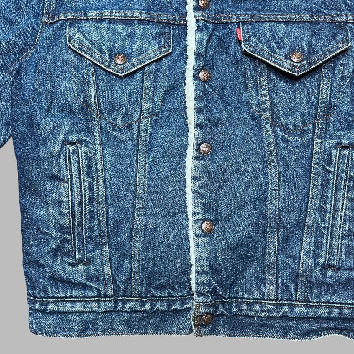 Levi's × Vintage Vintage 1980s Levi’s Denim Sherpa Lined Trucker Jacket Size US S / EU 44-46 / 1 - 6 Thumbnail