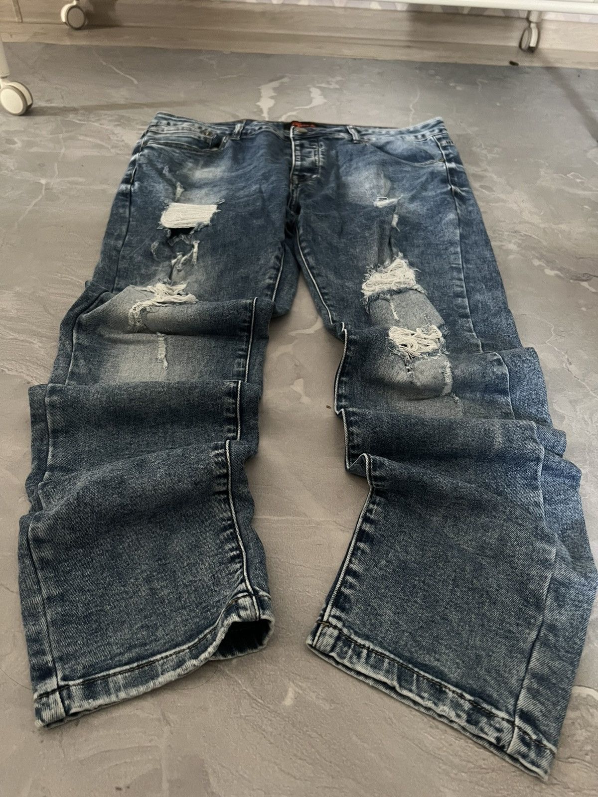 Japanese Brand Shredded Faded Streetwear / Slim Relax Y2K Undercover Style Size US 34 / EU 50 - 1 Thumbnail