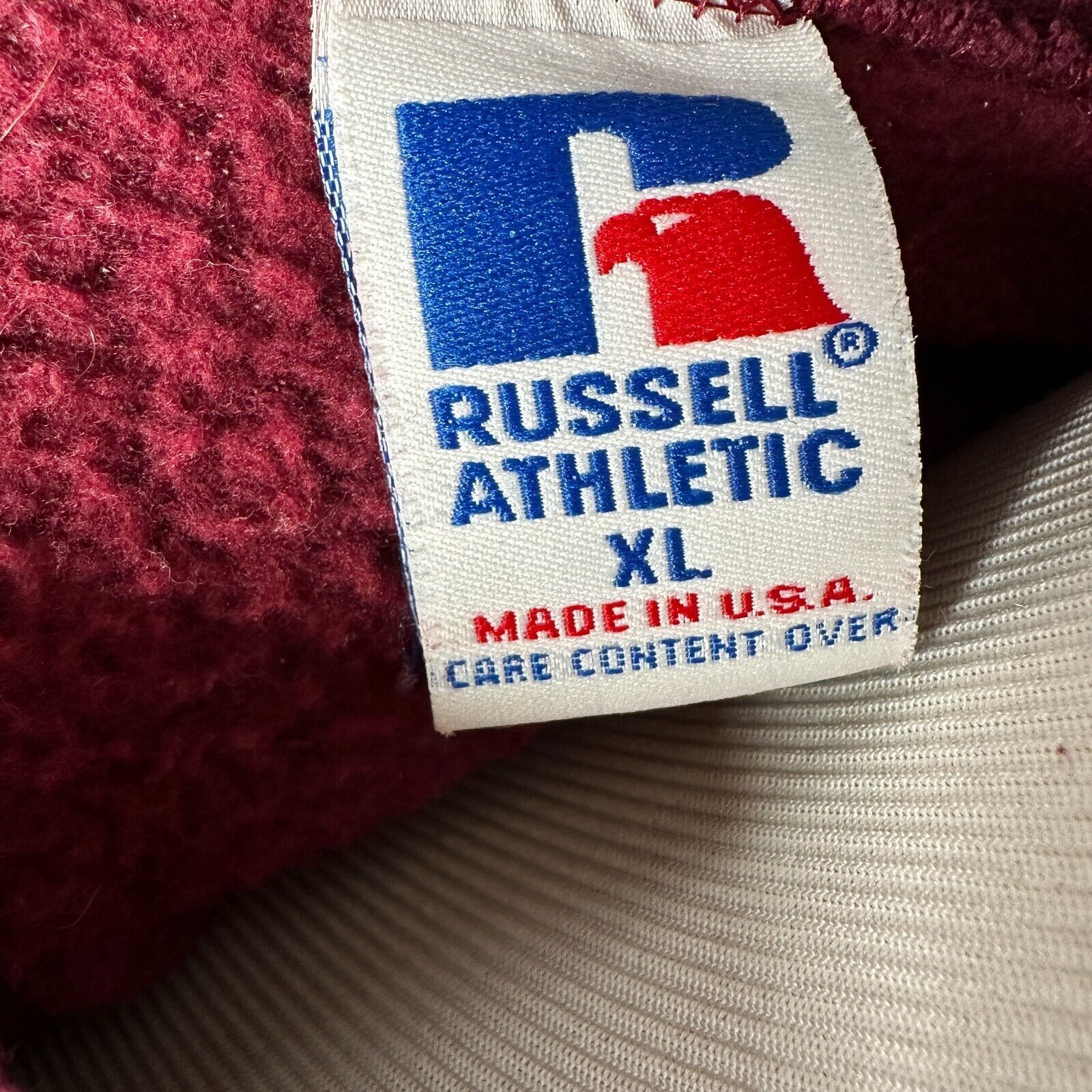 Russell Athletic Vintage Russell Athletic Sweatshirt XL Burgundy Crewneck USA Size US XL / EU 56 / 4 - 7 Thumbnail