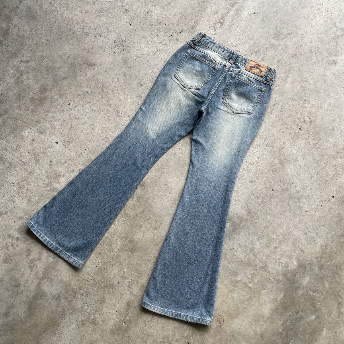 Japanese Brand Vintage Japanese TBJ Faded FLARE Jeans Bootcut Denim Pants Size US 27 - 13 Thumbnail