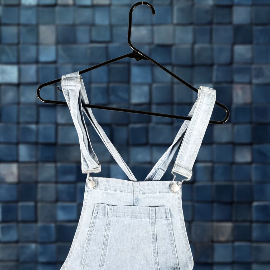 Vintage Dollhouse Shortalls Light Wash Denim Short Overalls Womens 11 Distress Streetwear Denim One-Piece Shorts Sets Juniors Girls Mens Size 32" / US 10 / IT 46 - 1 Thumbnail
