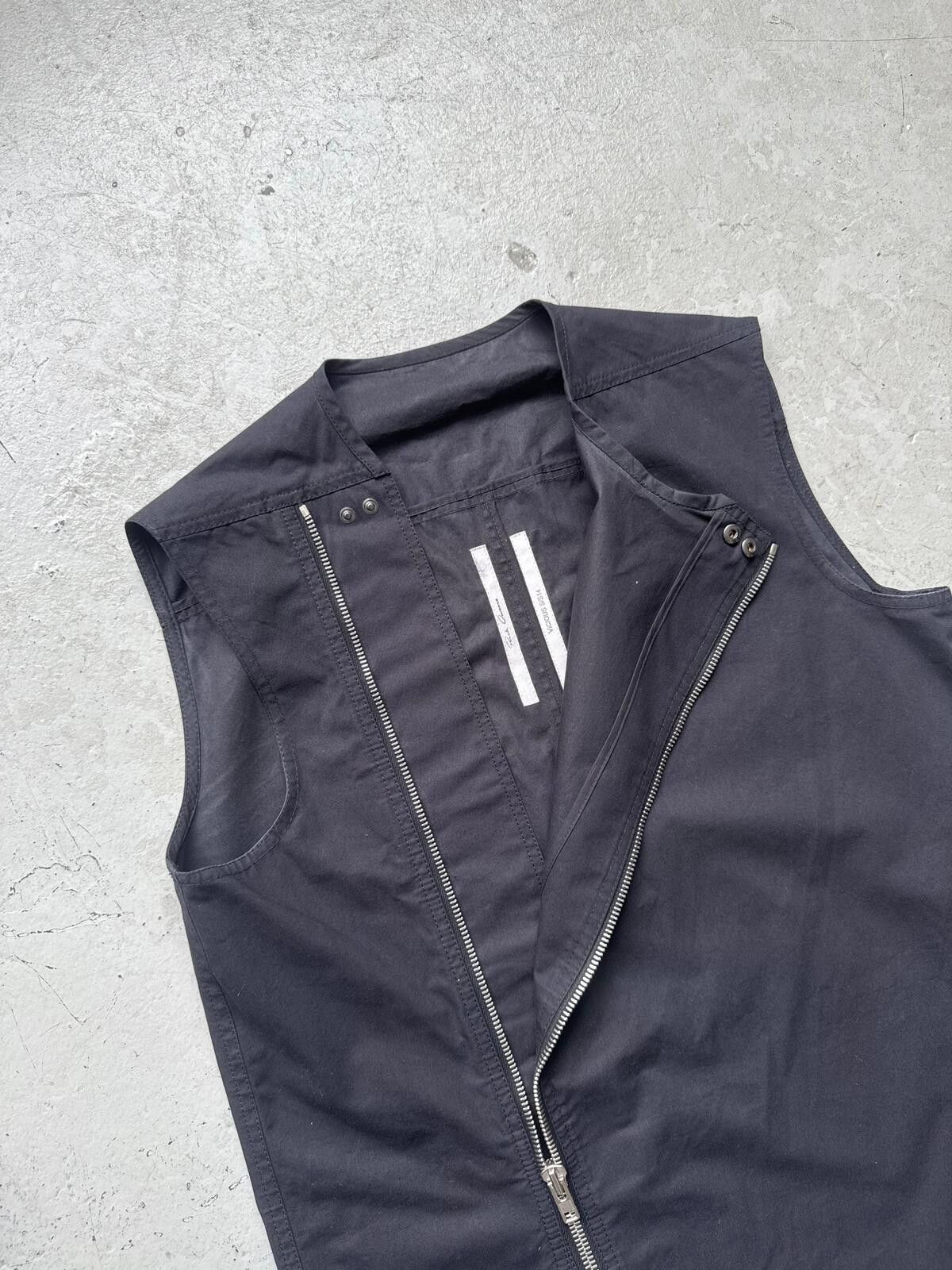 Rick Owens Rick Owens SS14 VICIOUS Sleeveless Asymmetrical Zip (M) Size ONE SIZE - 3 Thumbnail