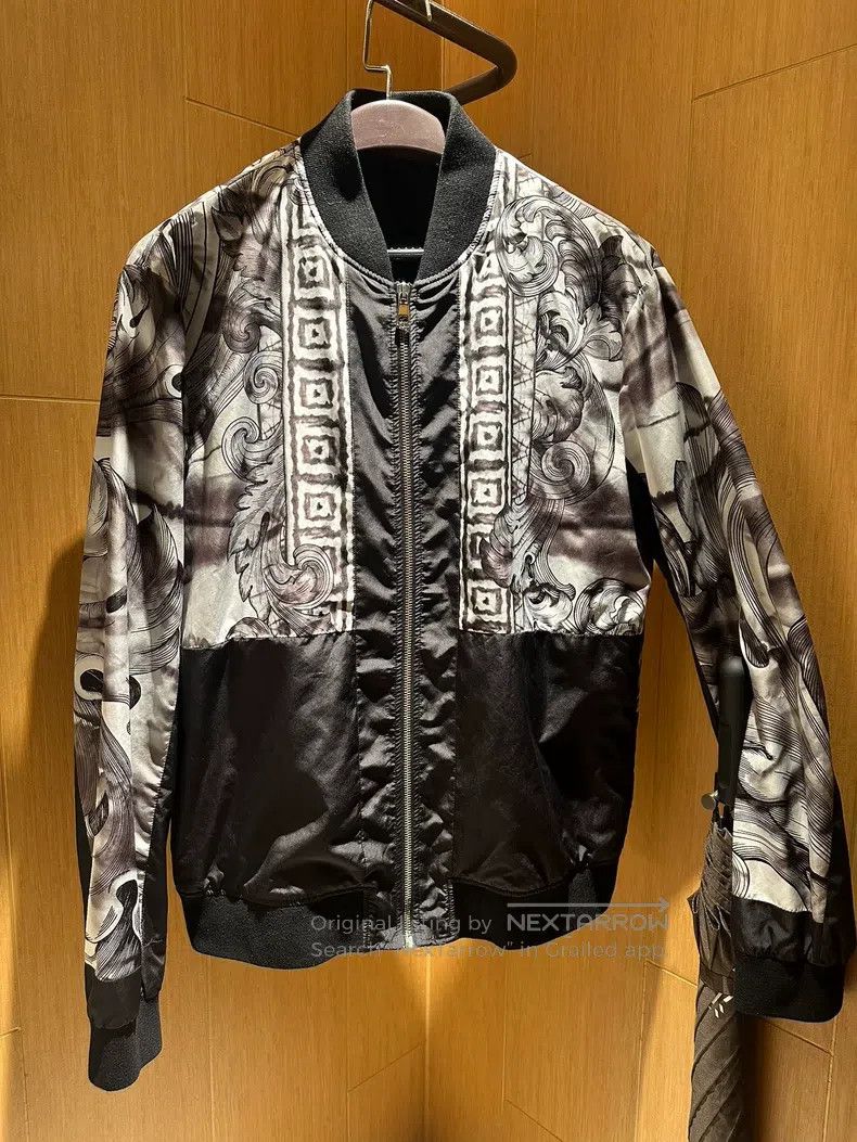 Versace Versace Limited to reversible wear Size US XL / EU 56 / 4 - 1 Thumbnail