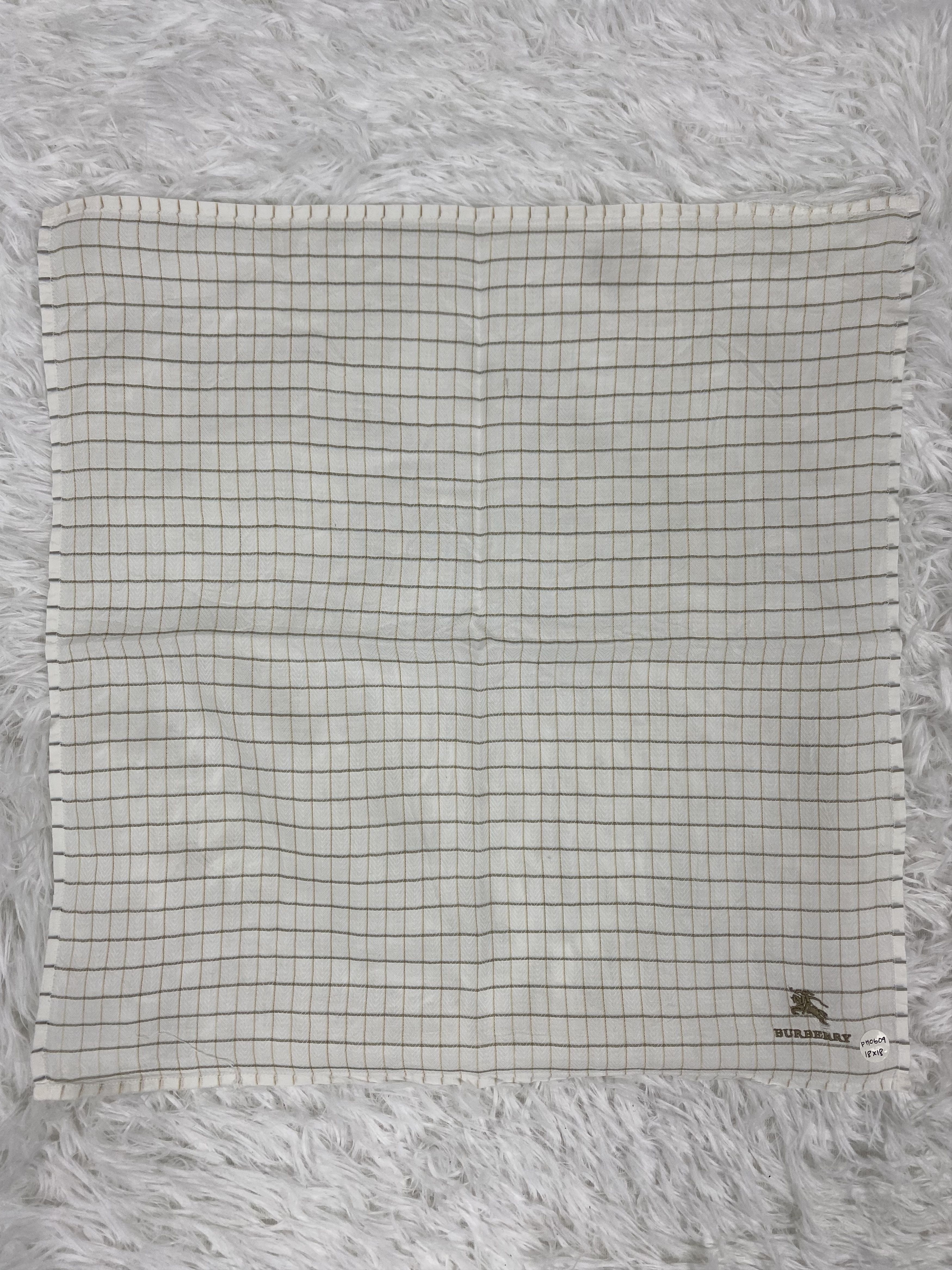 Burberry Vintage Burberry Handkerchief Neckerchief PH0609 Size ONE SIZE - 3 Thumbnail