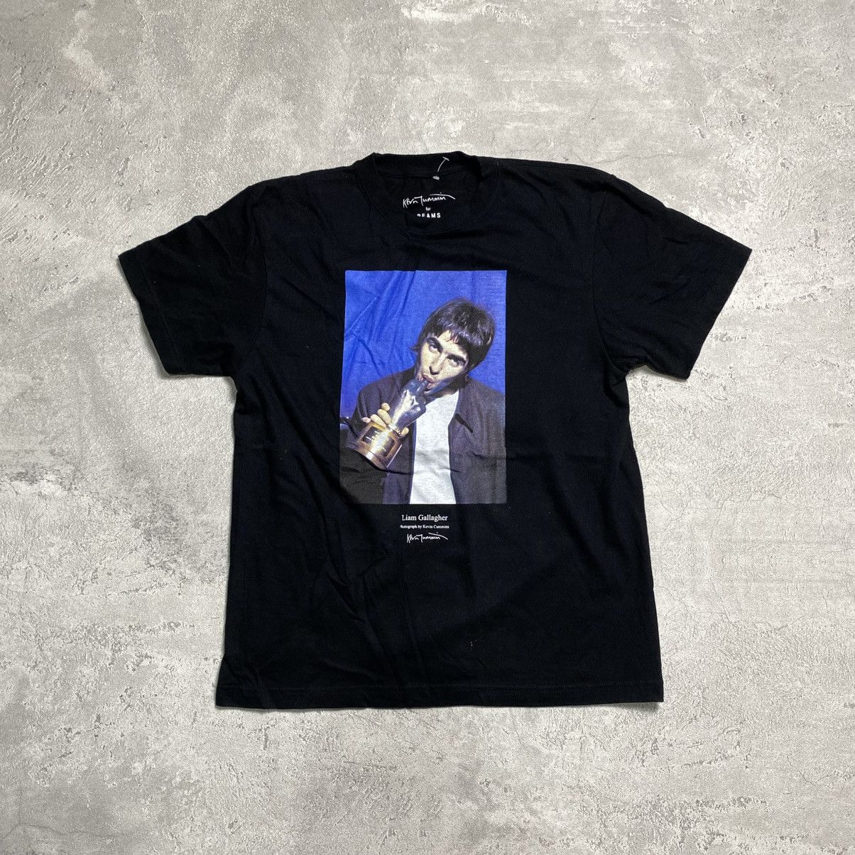 Beams Japan Liam gallgher oasis potograph by kevin Cummins Beams Size US L / EU 52-54 / 3 - 1 Thumbnail