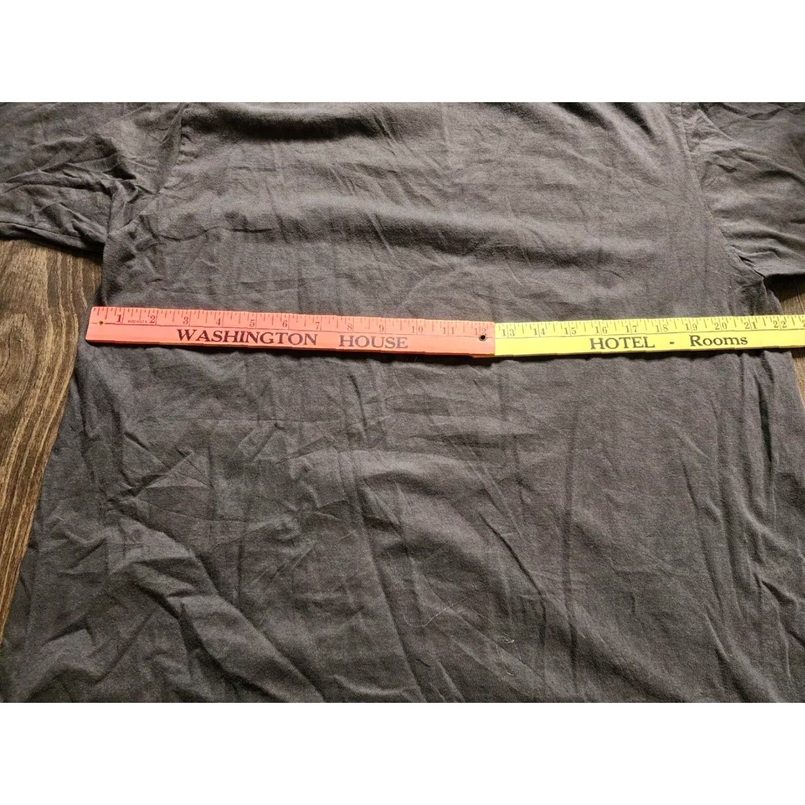 Apple The Beatles Big Graphic Band T Shirt Gray XL Mens 100% Cotton Rock Music Tee Size US XL / EU 56 / 4 - 2 Thumbnail
