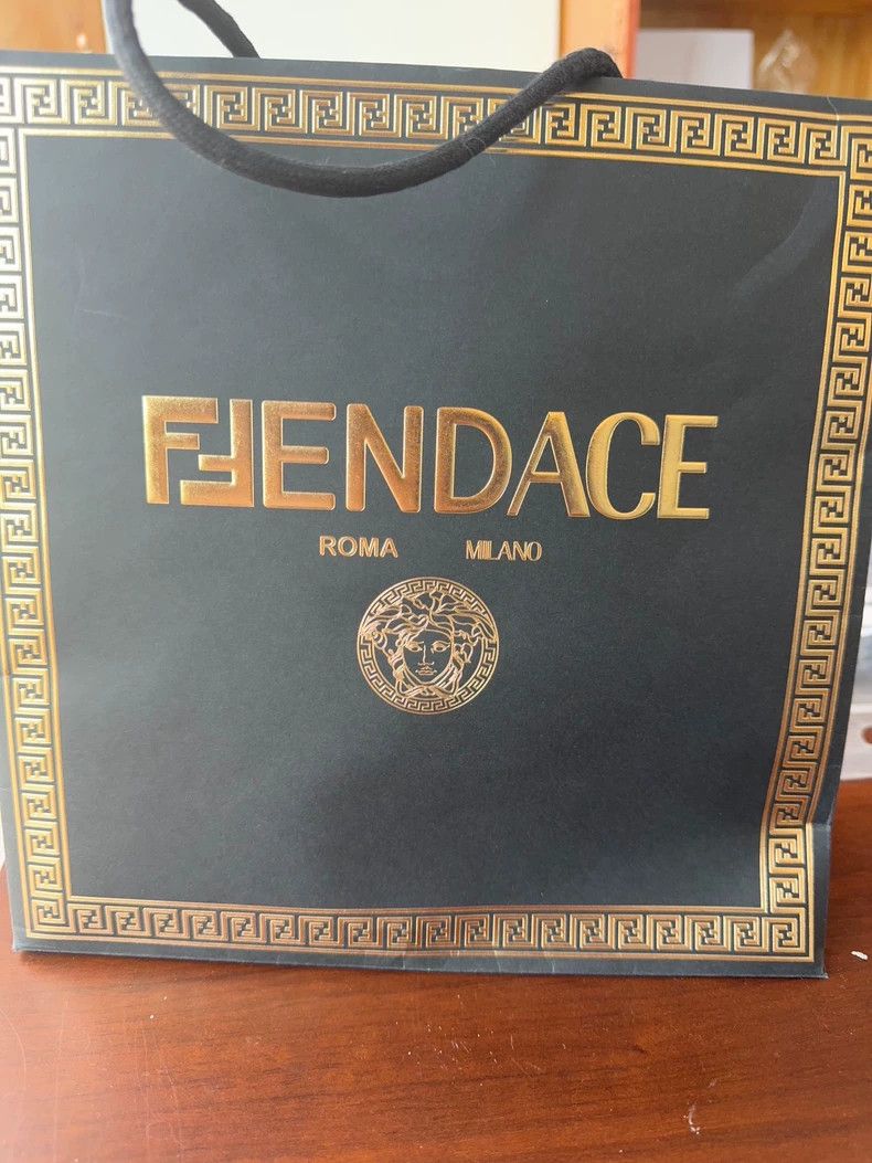Versace Versace Full diamond Medusa T-shirt Size US M / EU 48-50 / 2 - 8 Thumbnail