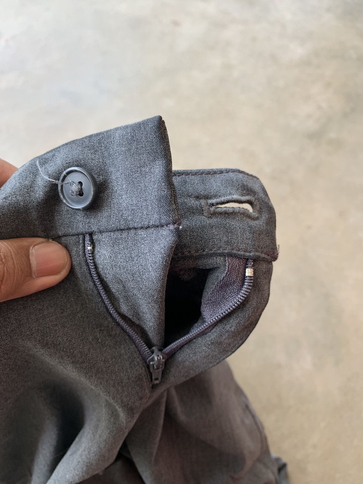 Japanese Brand Steals! Uniqlo Casual Relaxed Office Pants Size US 33 - 8 Thumbnail
