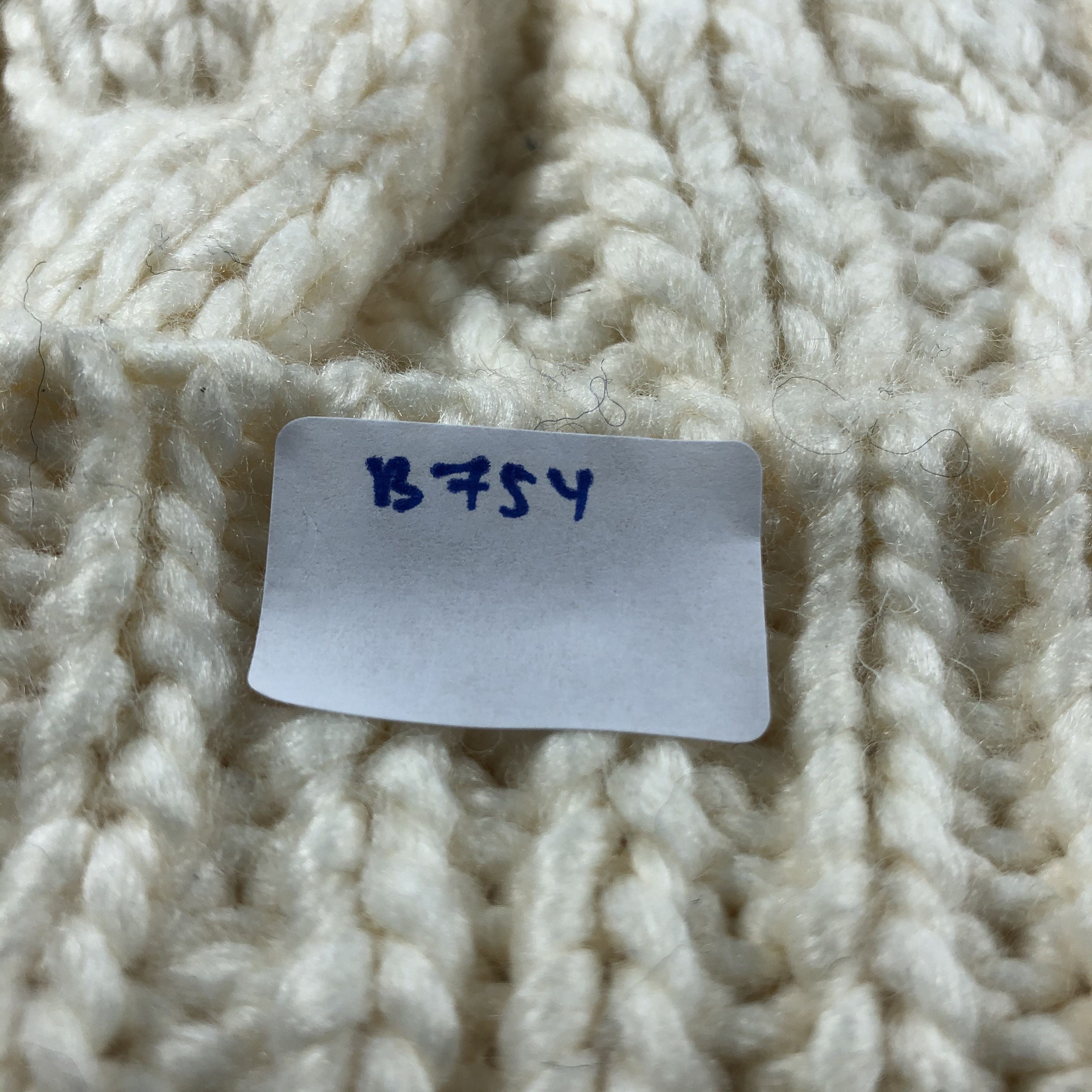 Vintage Glared Cable Knit Bobble Beanie Snowcap Snow Hat B754 Size ONE SIZE - 7 Thumbnail