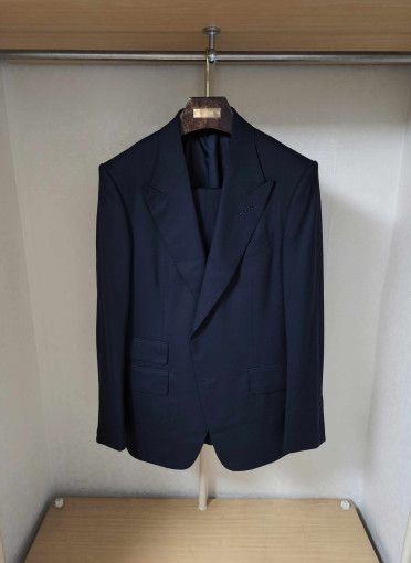 Tom Ford o1sm1stk0824 Shelton Solid Two Piece Suit in Dark Navy Size US M / EU 48-50 / 2 - 1 Thumbnail