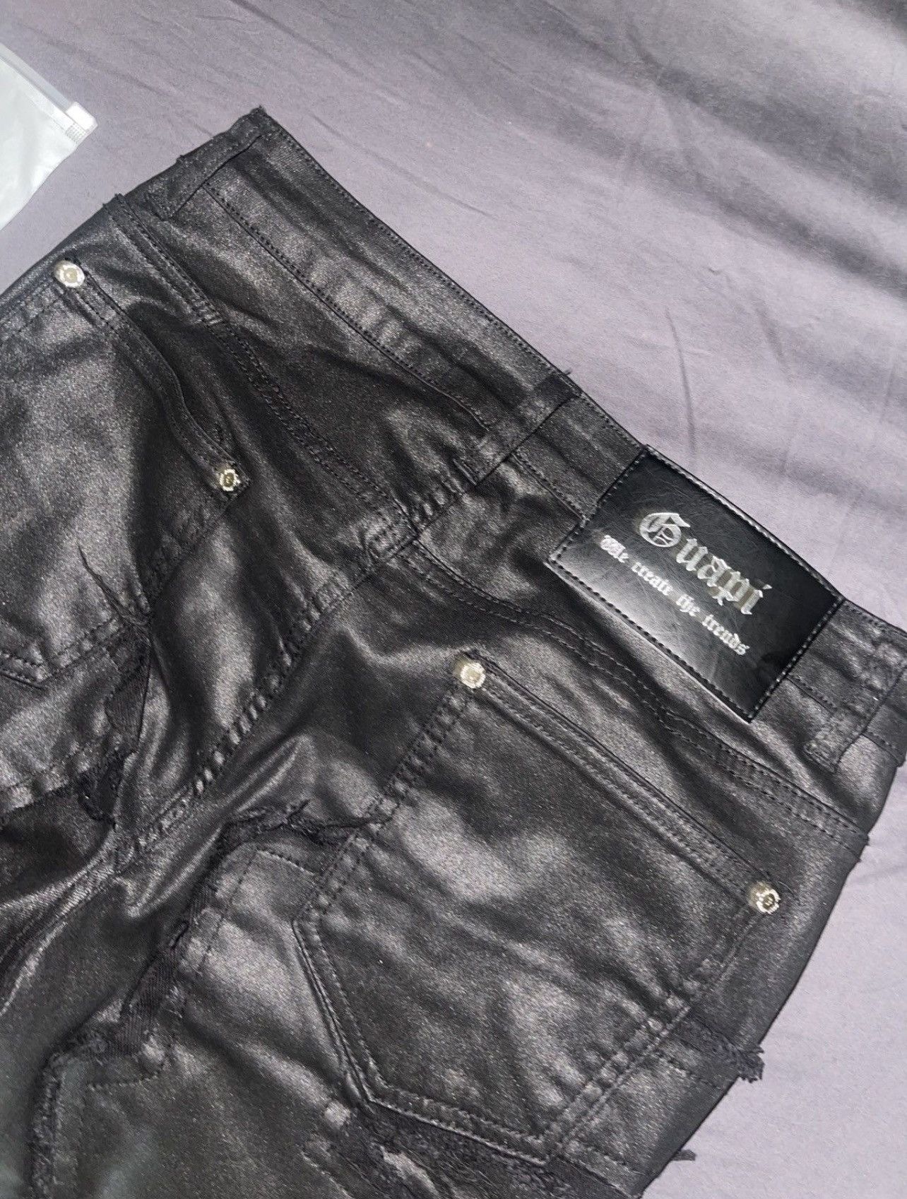 パンツ GUAPI black waxed stacked denim 28 GUAPI black waxed stacked denim 28 - メルカリ