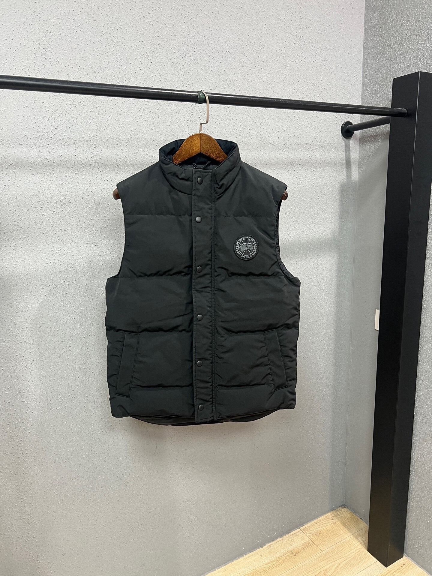 Canada Goose canada goose black label down vest Size US M / EU 48-50 / 2 - 1 Thumbnail